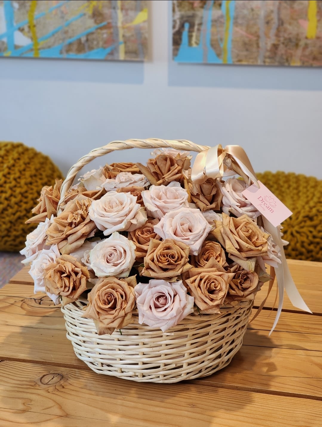 Morning Coffee - Exquisite floral arrangement, where cream roses intertwine with caramel blooms in a harmonious dance of color and fragrance. Such an elegant arrangement for any occasions. 
