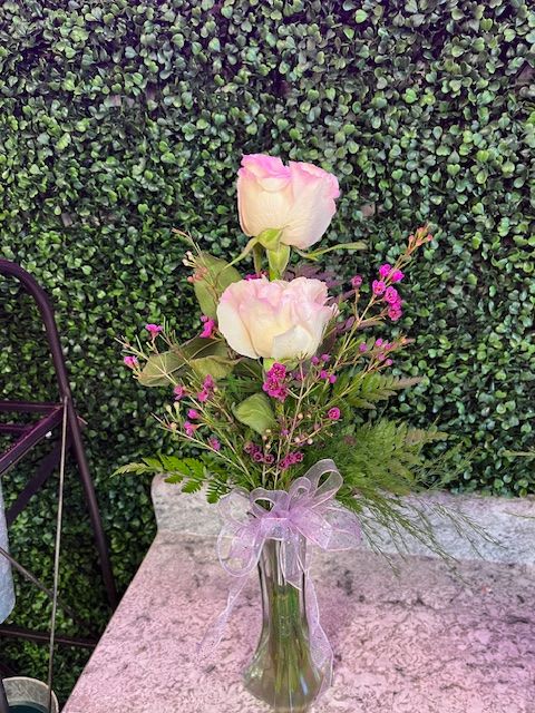 Double rose bud vase - For any occasion and beautiful! 