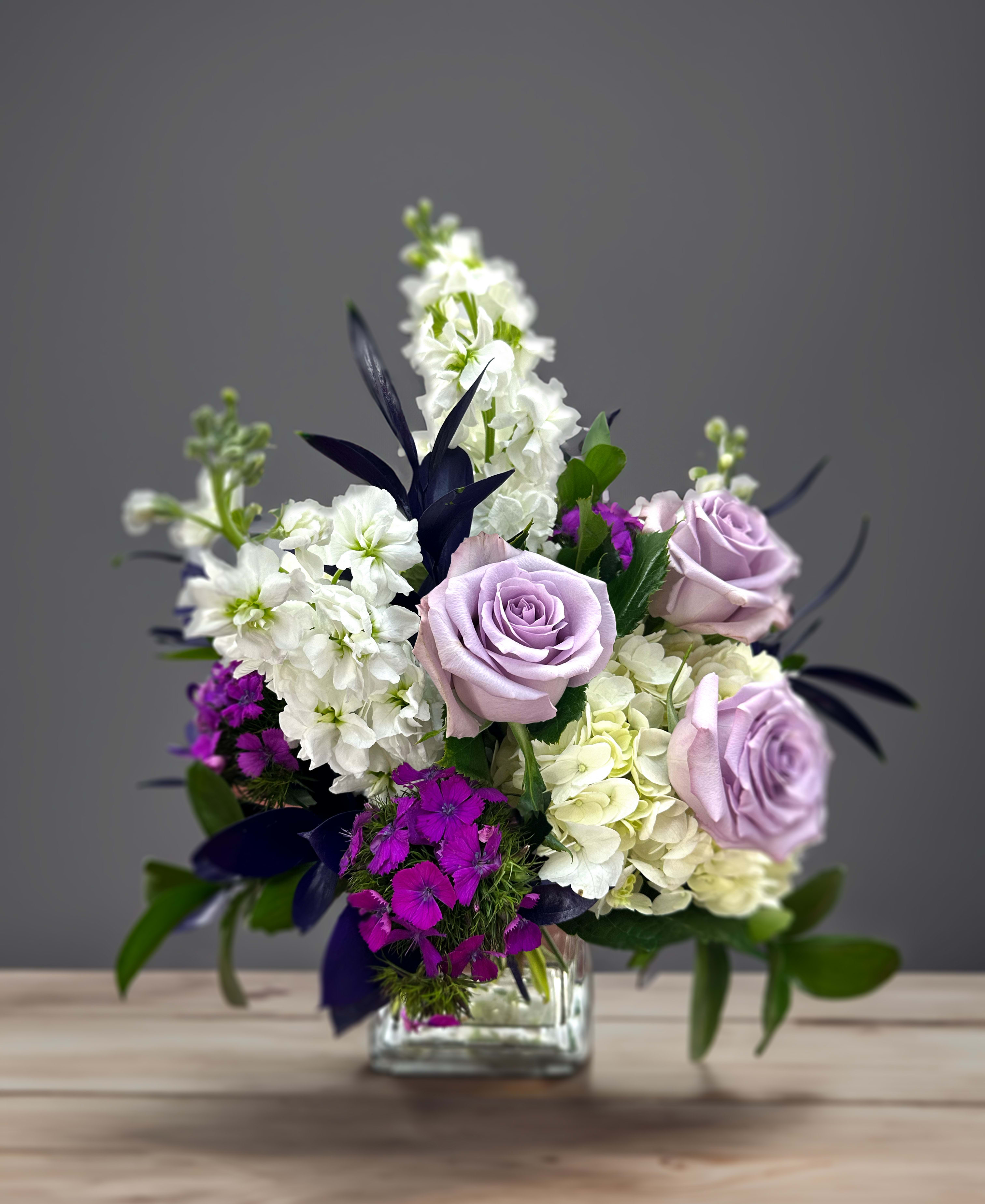 Lavender Haze in Miami, FL | Dolly's Florist