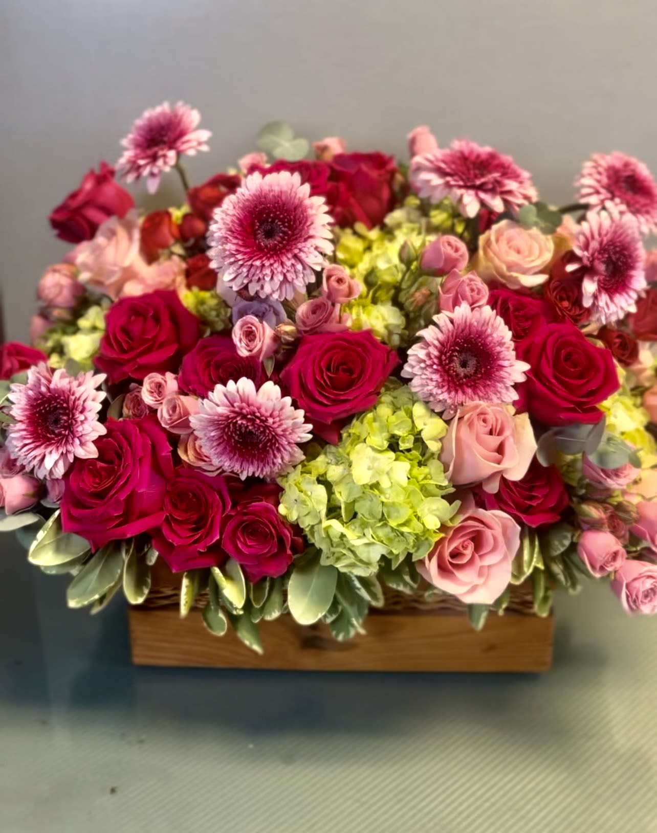 Blossoms Box - Roses and Mix Flowers