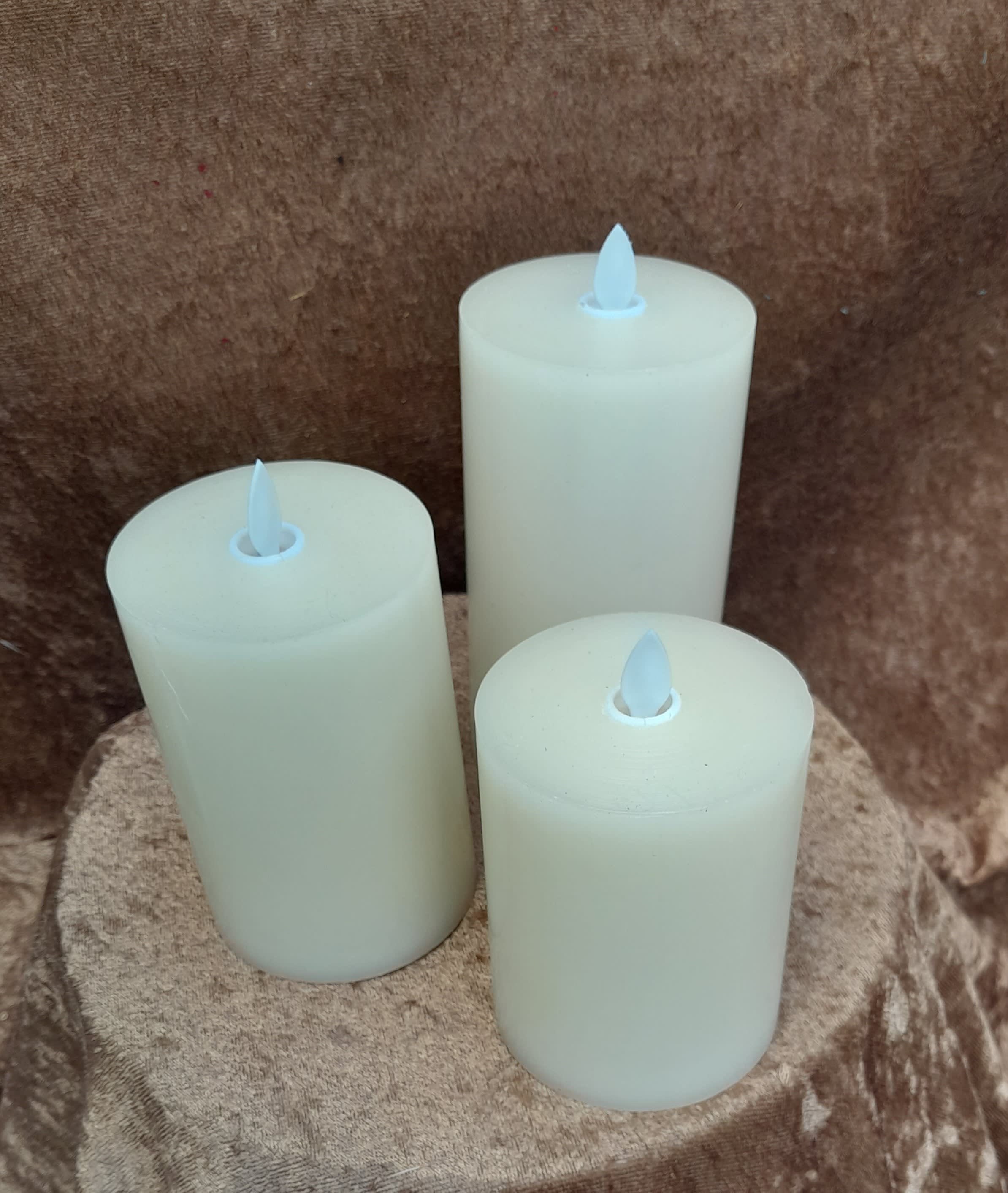 RENT LED candle - RENTAL ONLY $10.00 per candle in glass  LED battery operated candles  SIZES AVAILABLE - 4&quot;, 4 1/2', and 5 1/2 inch Presented in clear glass cylinder vase