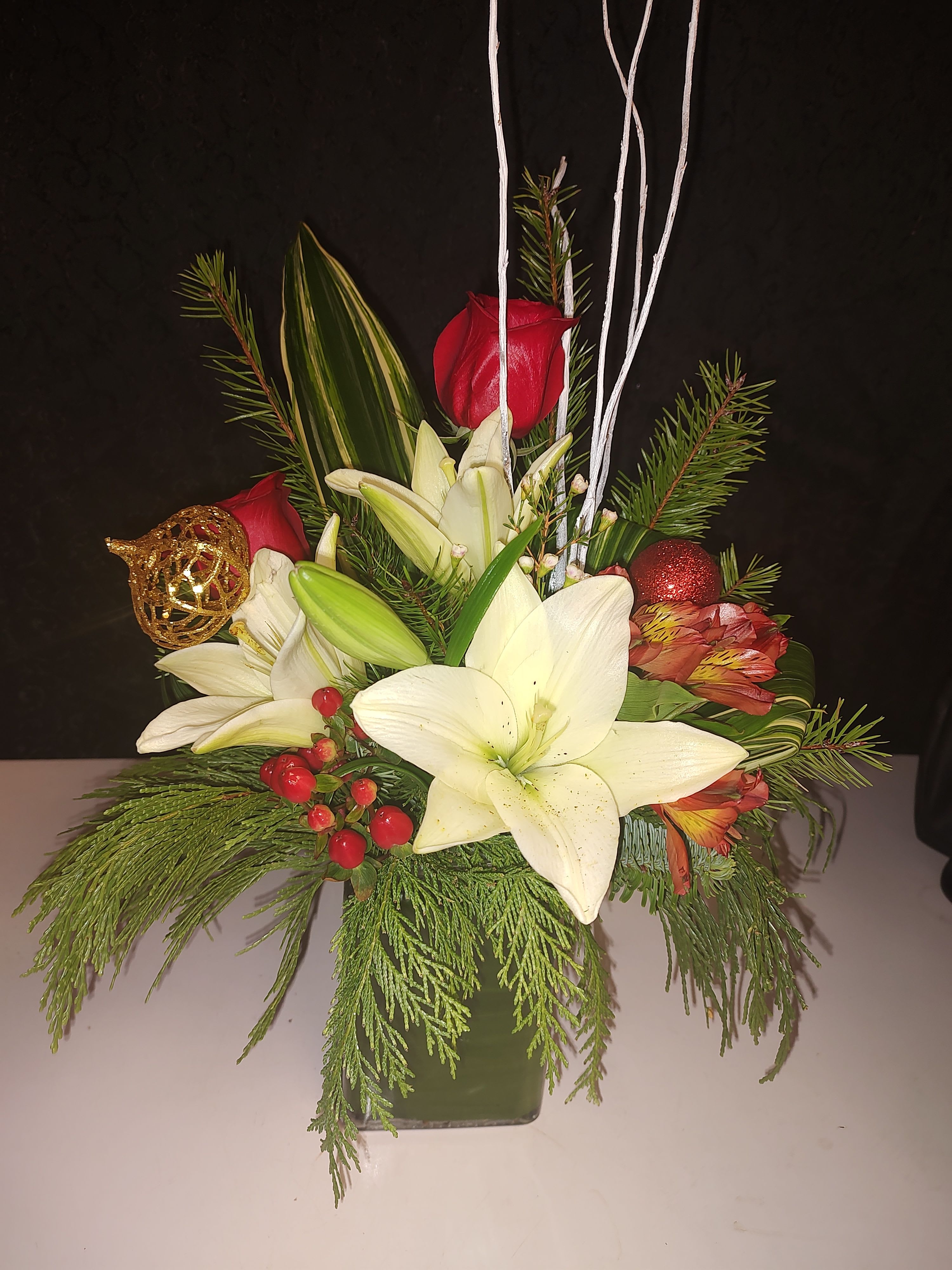Christmas lilys - Lilly and roses