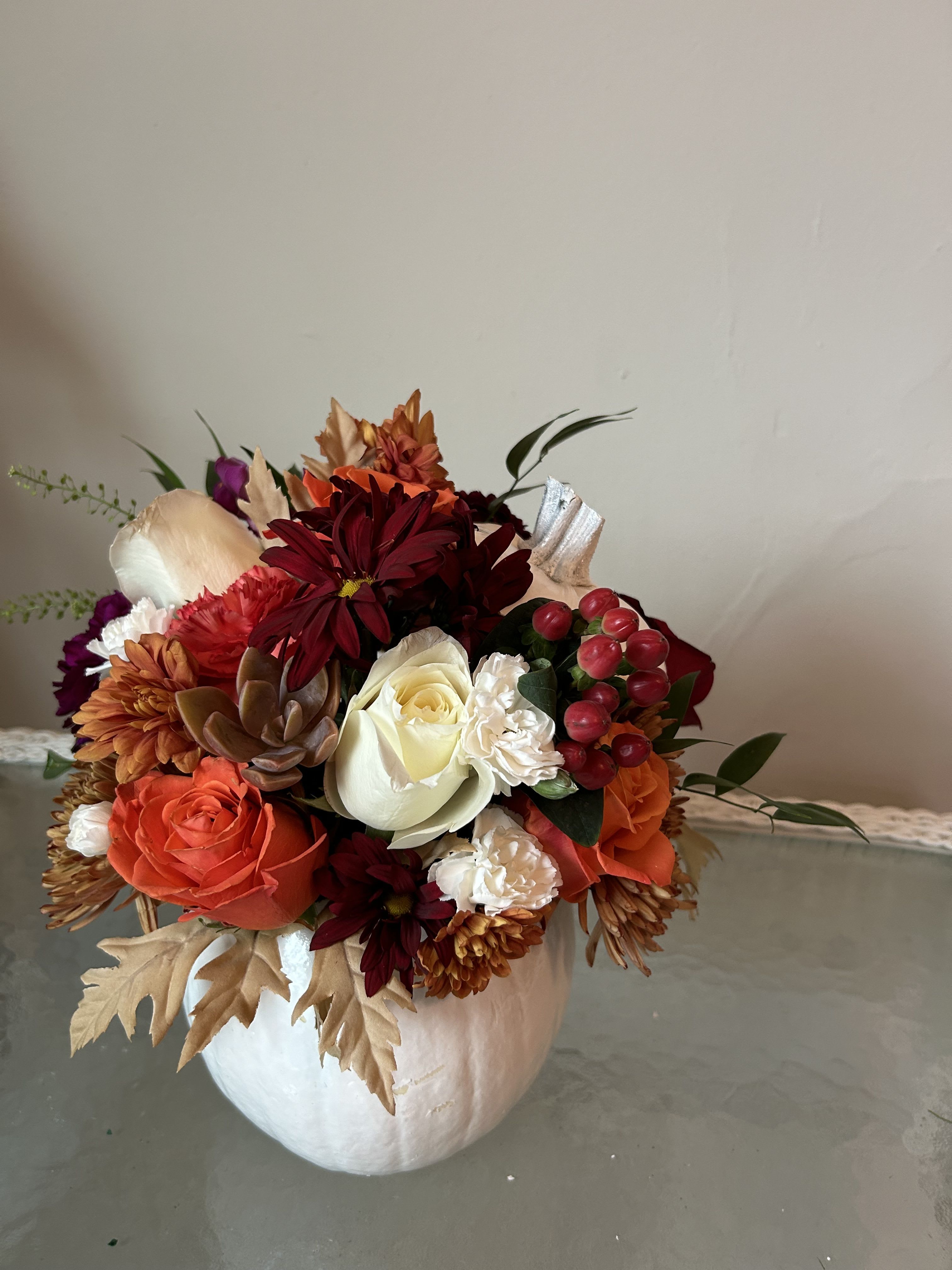 Thanksgiving pumpkin - Let us help you to celebrate your love for Thanksgiving with this beautiful pumpkin for your home, outdoors or send it to a family member or friend.