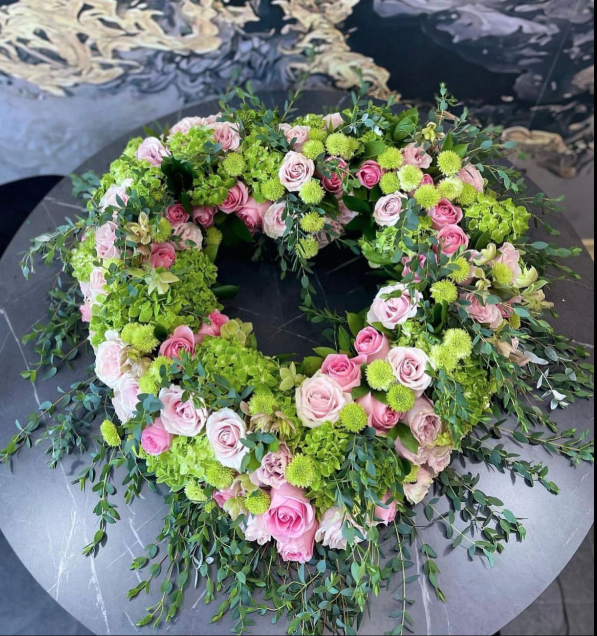 Memories in boom Memories in boom - Honor the memory of a loved one with our Elegant Sympathy Flower Arrangement