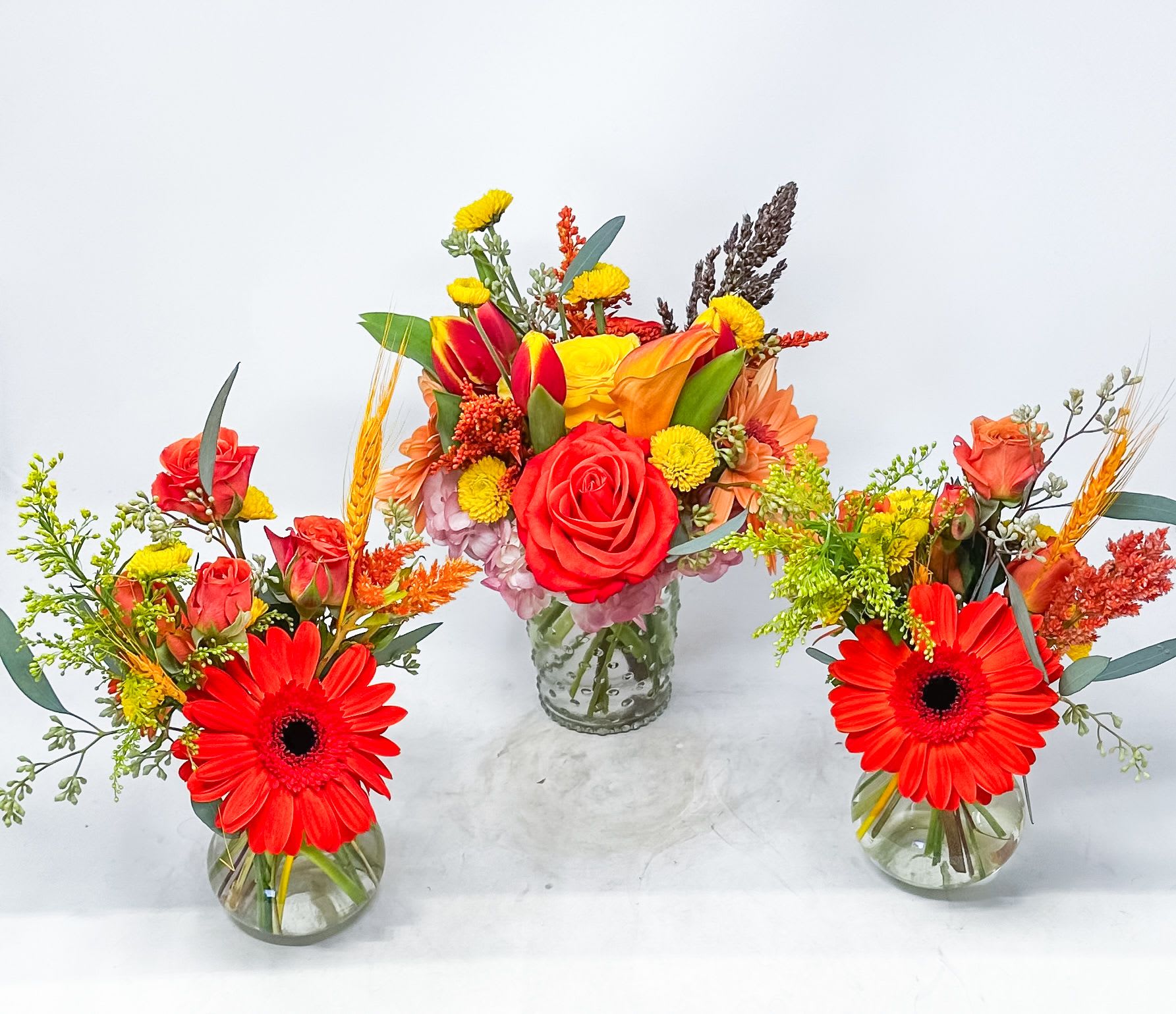 Fall set -  short centerpiece with bud vases about 5 inches tall. One centerpiece comes with two bud vases. 