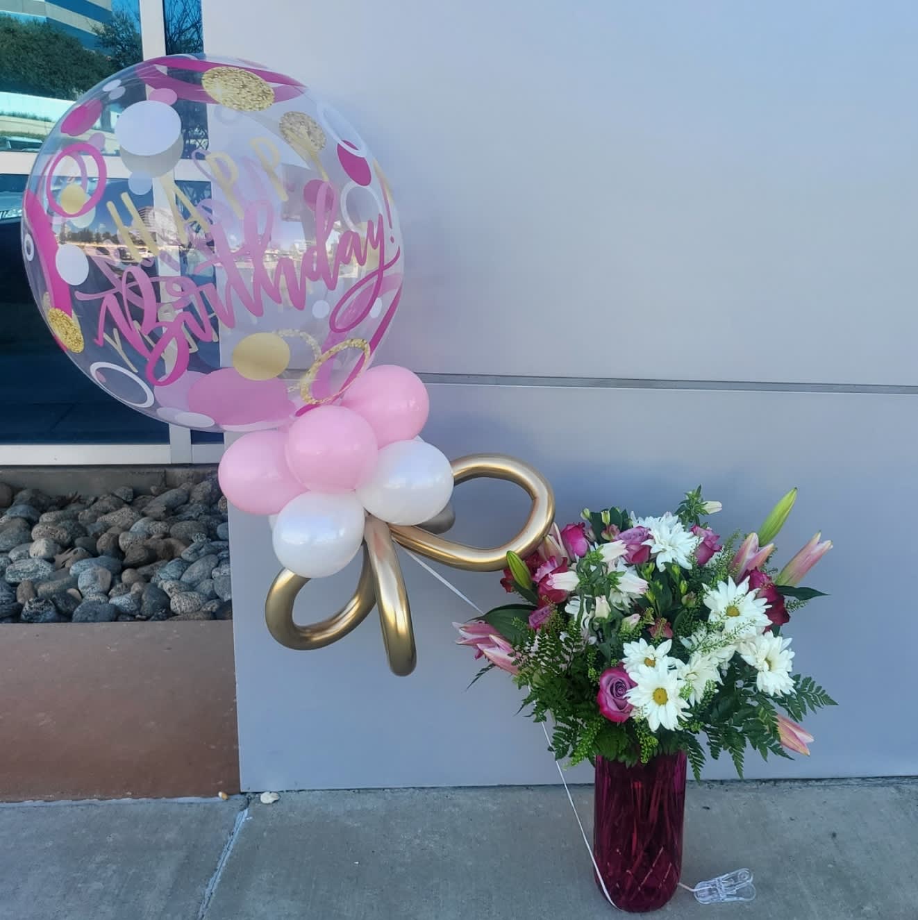 Birthday &amp; Balloon Bliss - Beautiful Birthday Arrangement &amp; Balloon - Includes 1 Dozen Roses, Spring roses, Lilly's, Daisy's, &amp; greens.   