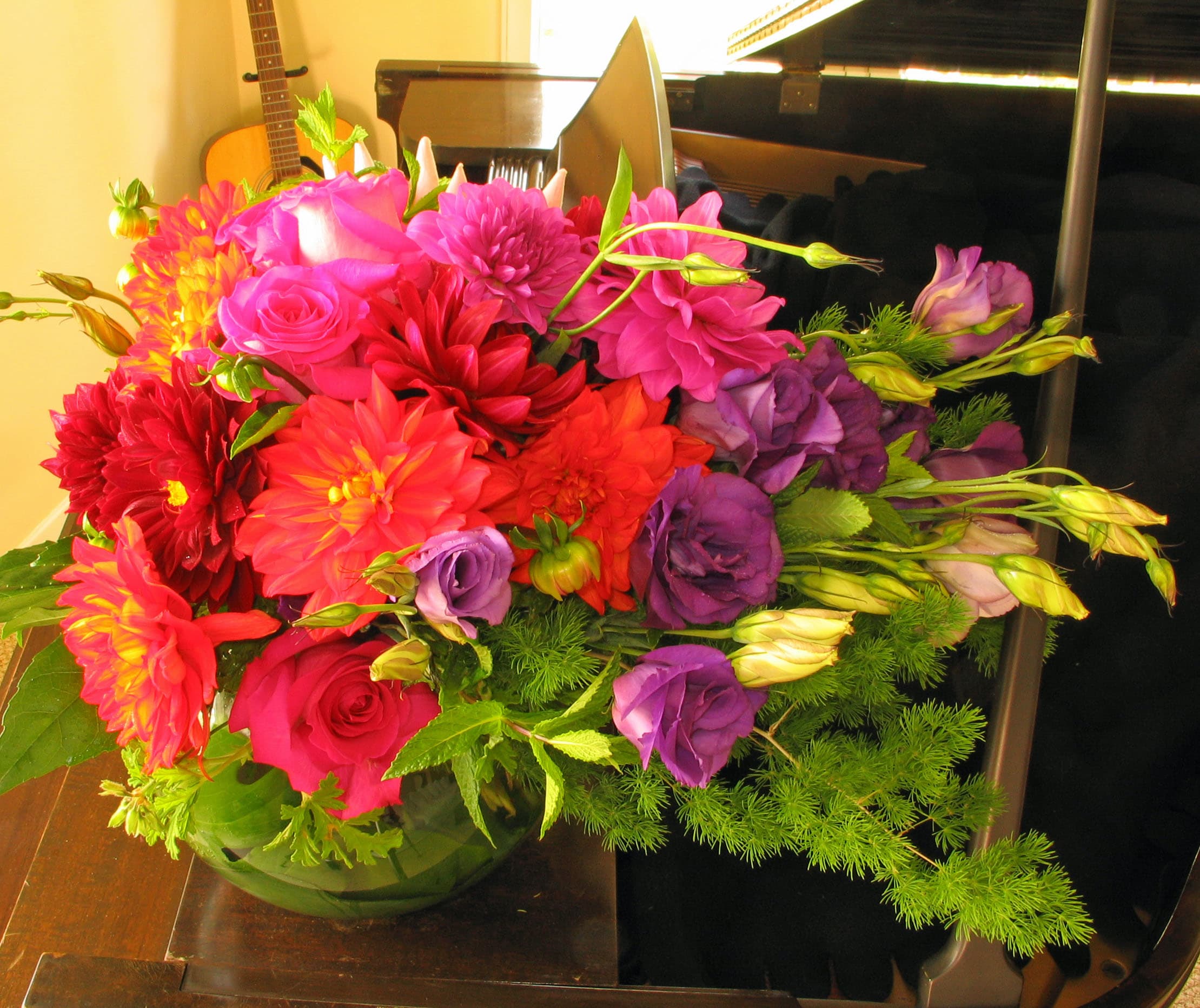 149 Fishbowl spray - ** Complementing Rose Arrangements for Your Dining Table or Office Desk by T'sul Custom Floral Design in Newport Beach, CA**  Transform your dining or conference table and desktop with two exquisite, complementing rose arrangements from T'sul Custom Floral Design. Crafted with fresh, vibrant roses, these elegant floral displays are designed to enhance any space, adding a touch of beauty and sophistication to your home or office.  Perfect for special occasions, business meetings, or everyday decor, our rose arrangements create a harmonious atmosphere that is sure to impress your guests or clients. Each arrangement is thoughtfully designed to complement one another, creating a visually stunning look wherever placed.  Key Features:  Handcrafted using premium-quality roses Ideal for dining tables, conference tables, or office desktops Perfect for events, corporate gifts, or personal use Available in a variety of color options to match your decor Let T'sul Custom Floral Design in Newport Beach elevate your environment with our stunning rose arrangements. Order today to bring a touch of elegance and charm to your dining experience or workspace!