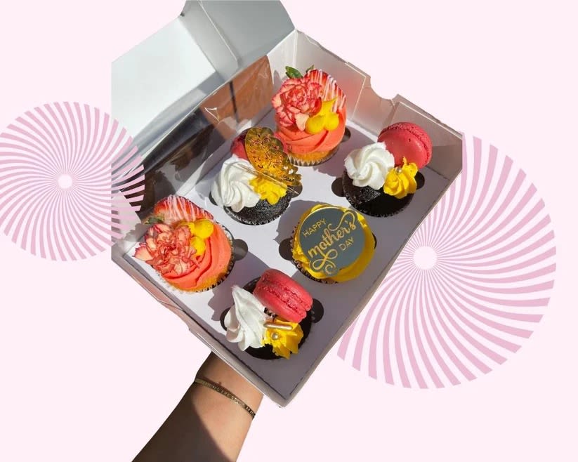 CUPCAKES - CUPCAKES
