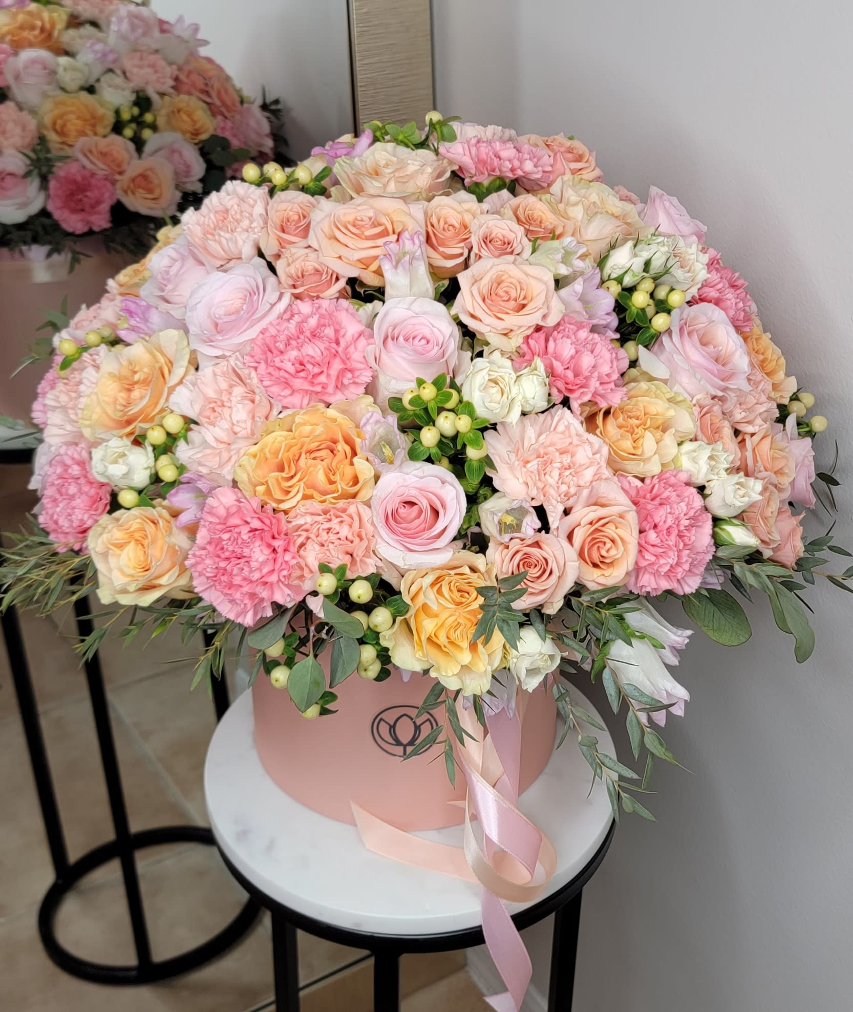Blush flower box