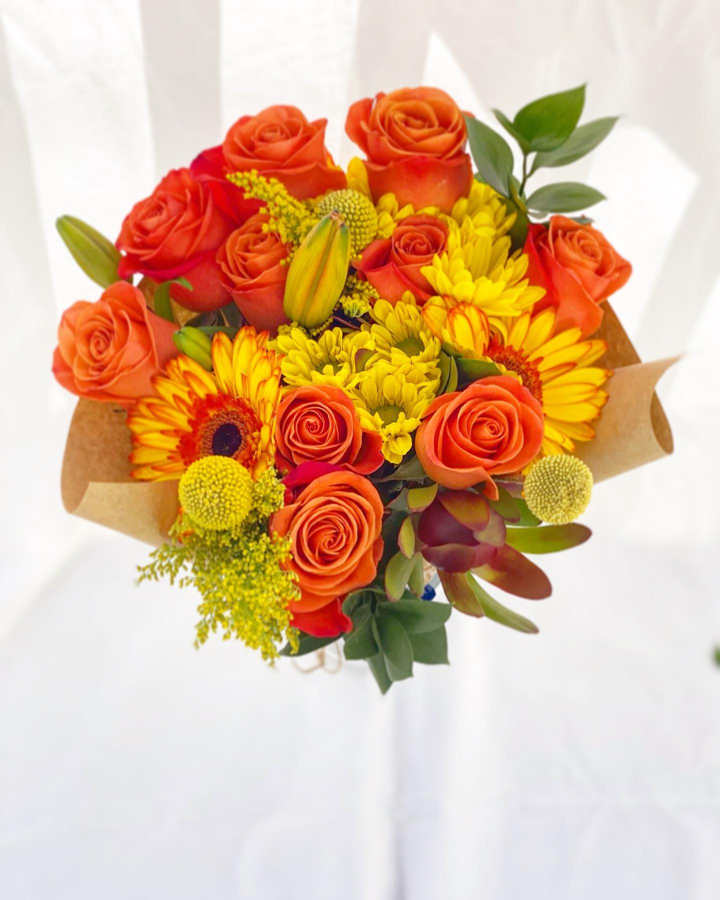 ORANGE AND YELLOW ORANGE AND YELLOW - ORANGE ROSES AND FALL FLOWERS