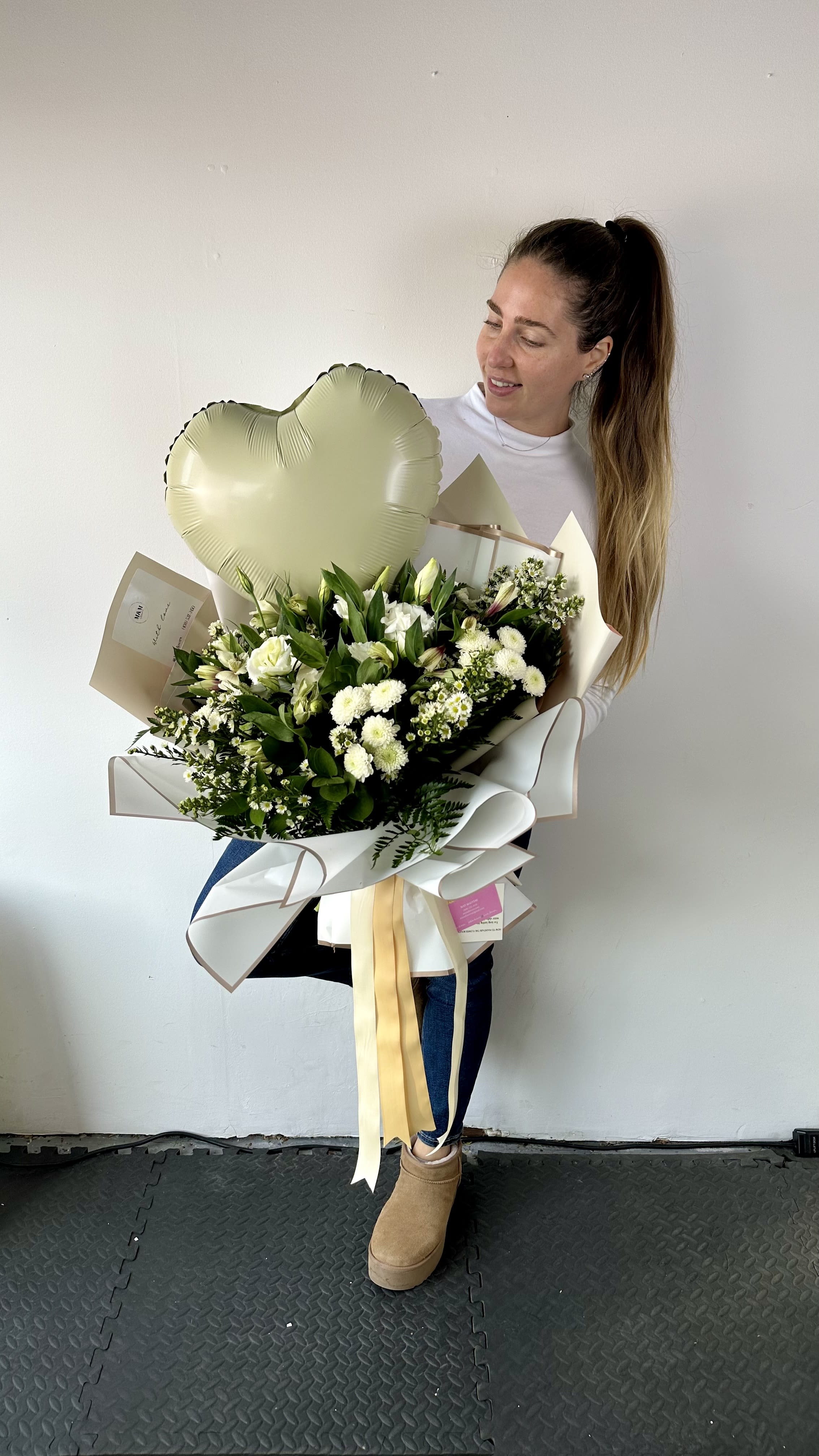 Heartfelt Blooms - Send your love with our gorgeous flowers &amp; heart balloon bouquet!  Our bouquet features fresh flowers and heart balloon that are wrapped together into a special and unique bouquet.  Arrangement includes: - Fresh mix flowers - Heart balloon - Wrapping papers - Flower care instructions card - Greeting card