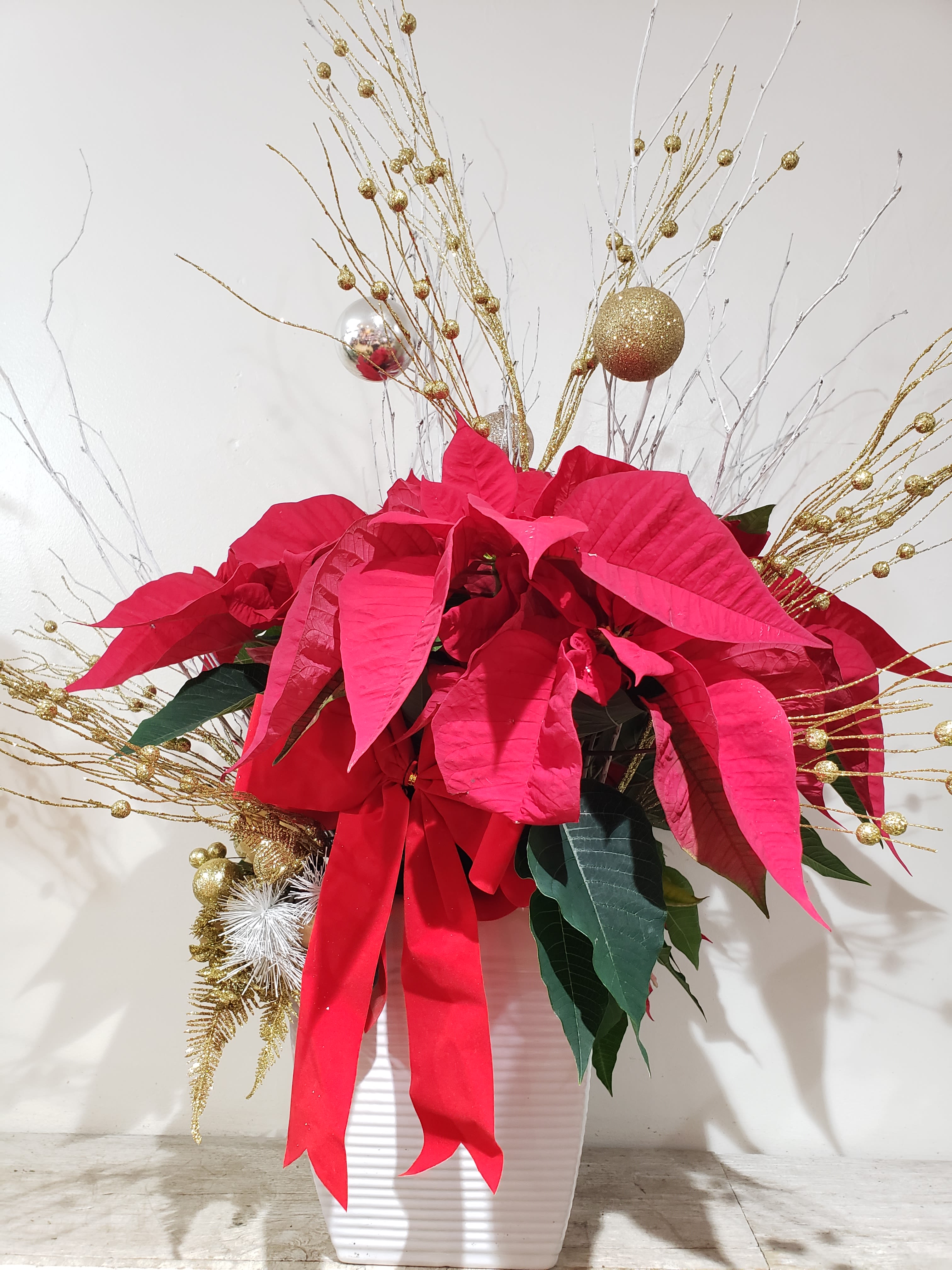 Poinsettia Large - 8' red poinsettia in white ceramic pot xmas decorations