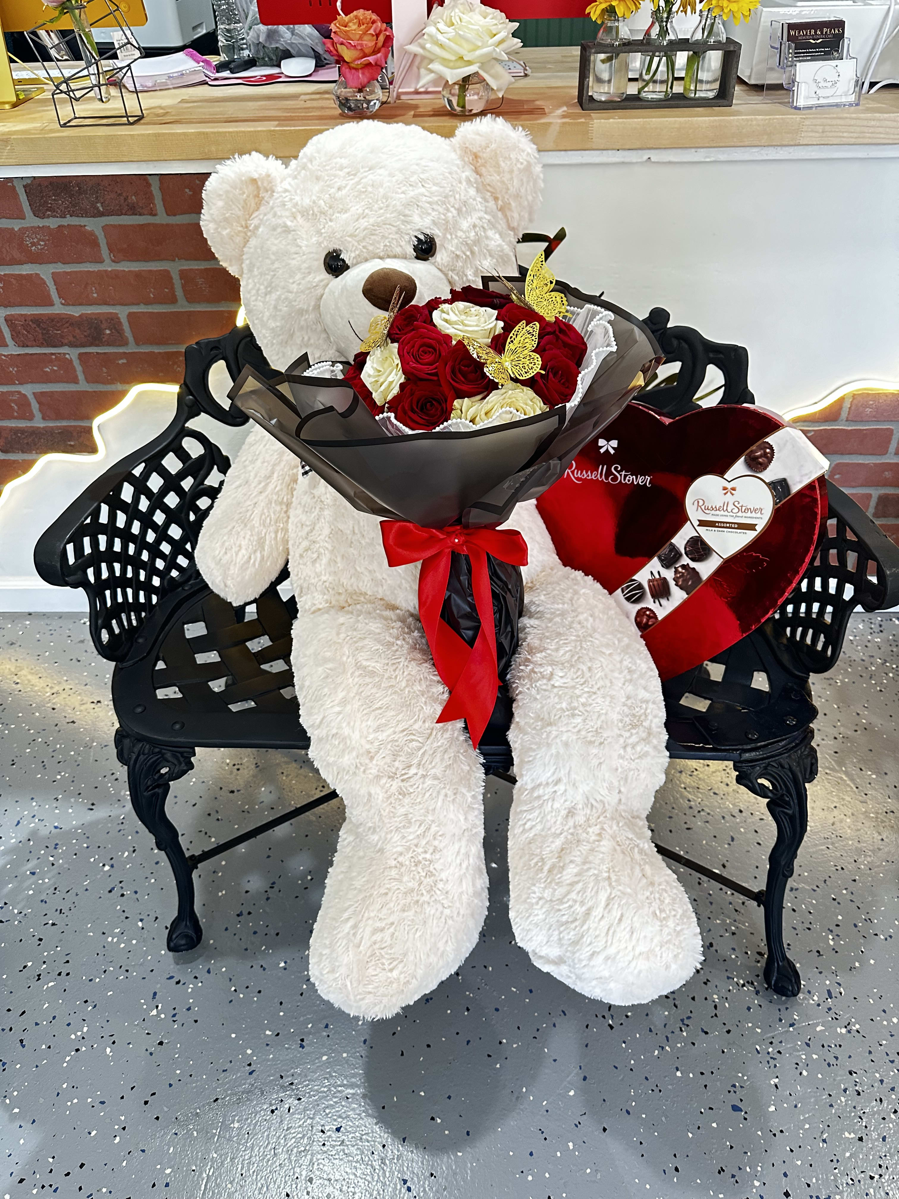Flowers chocolate and teddy bear online