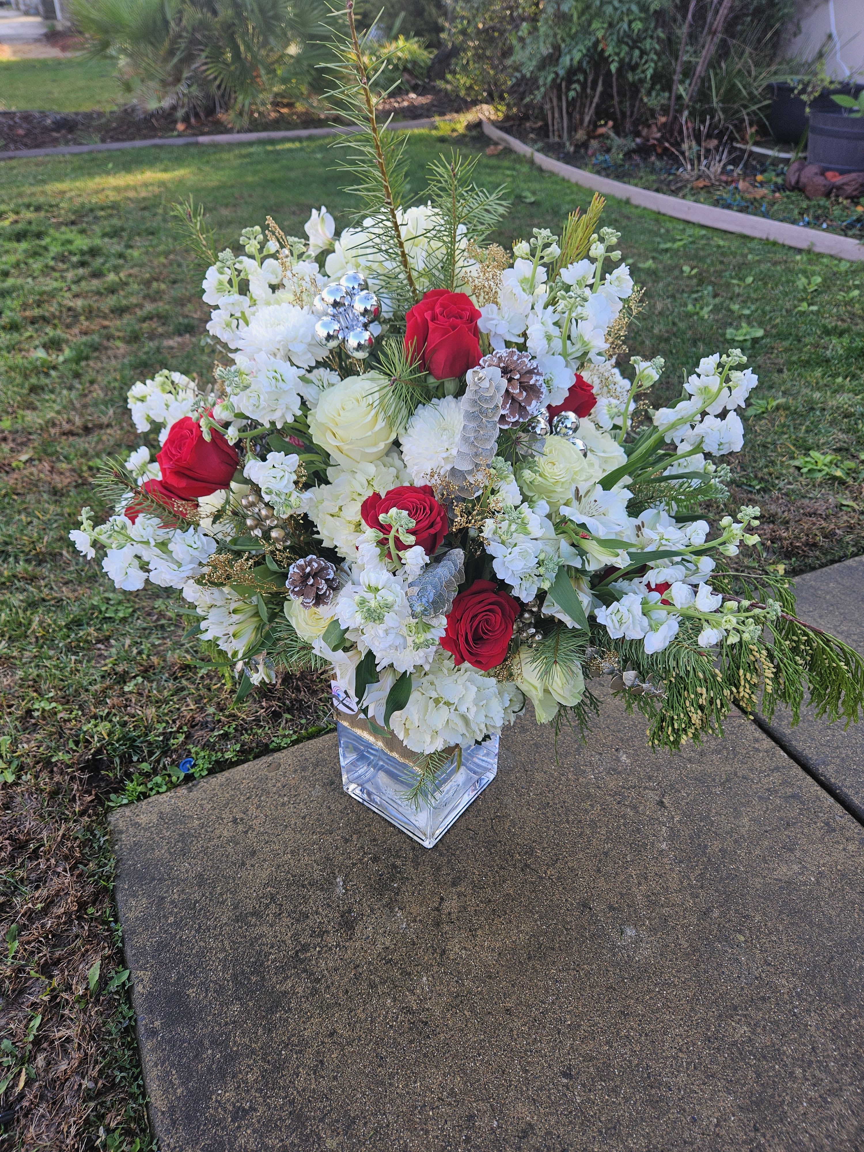 Katey's Christmas Party - The freshest flowers in season. Premium, lavish , and will wow your party guests. 