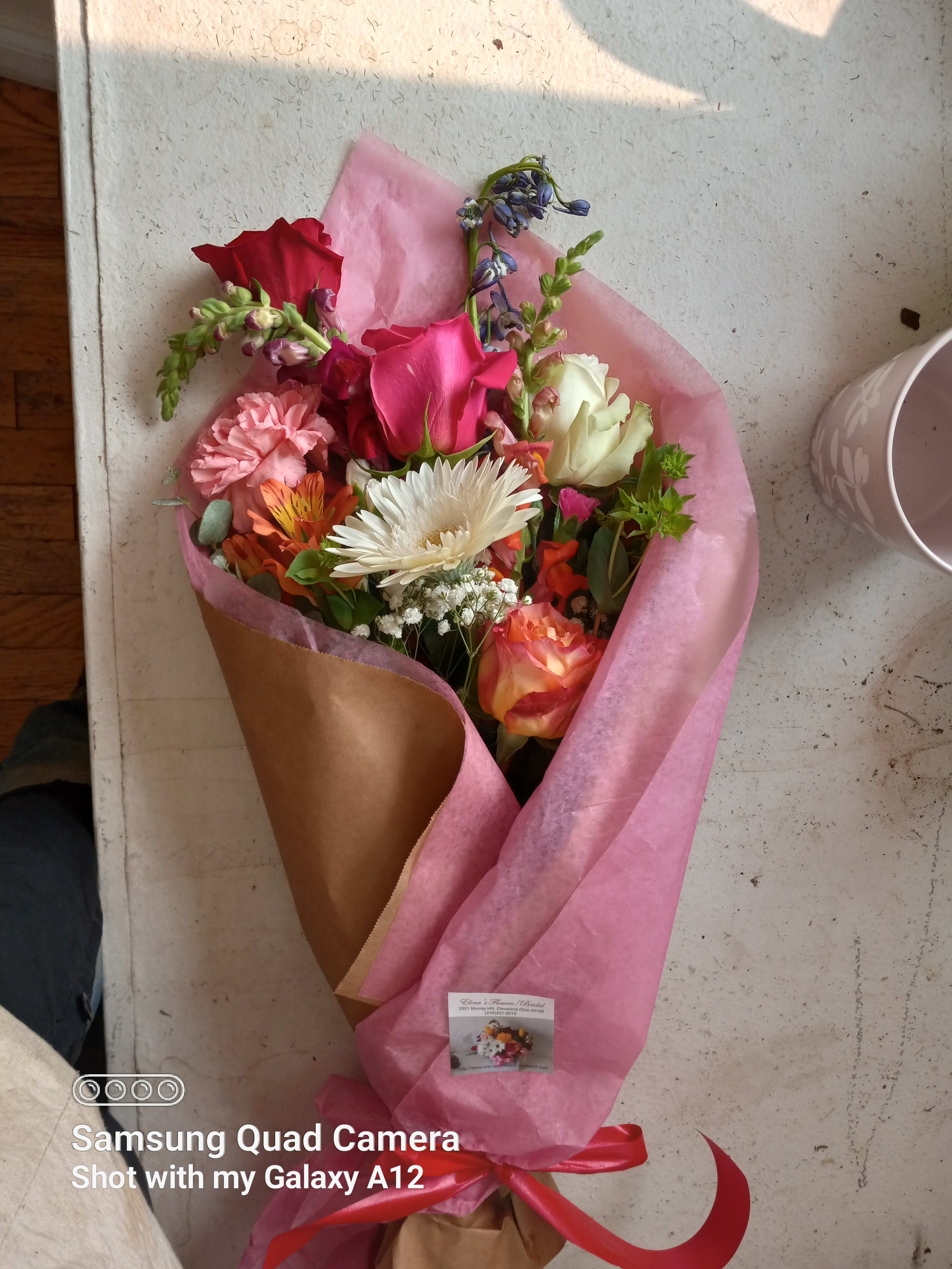 Brown paper wrap bouquet - Urban - country feel hand tide wrap of assorted flowers