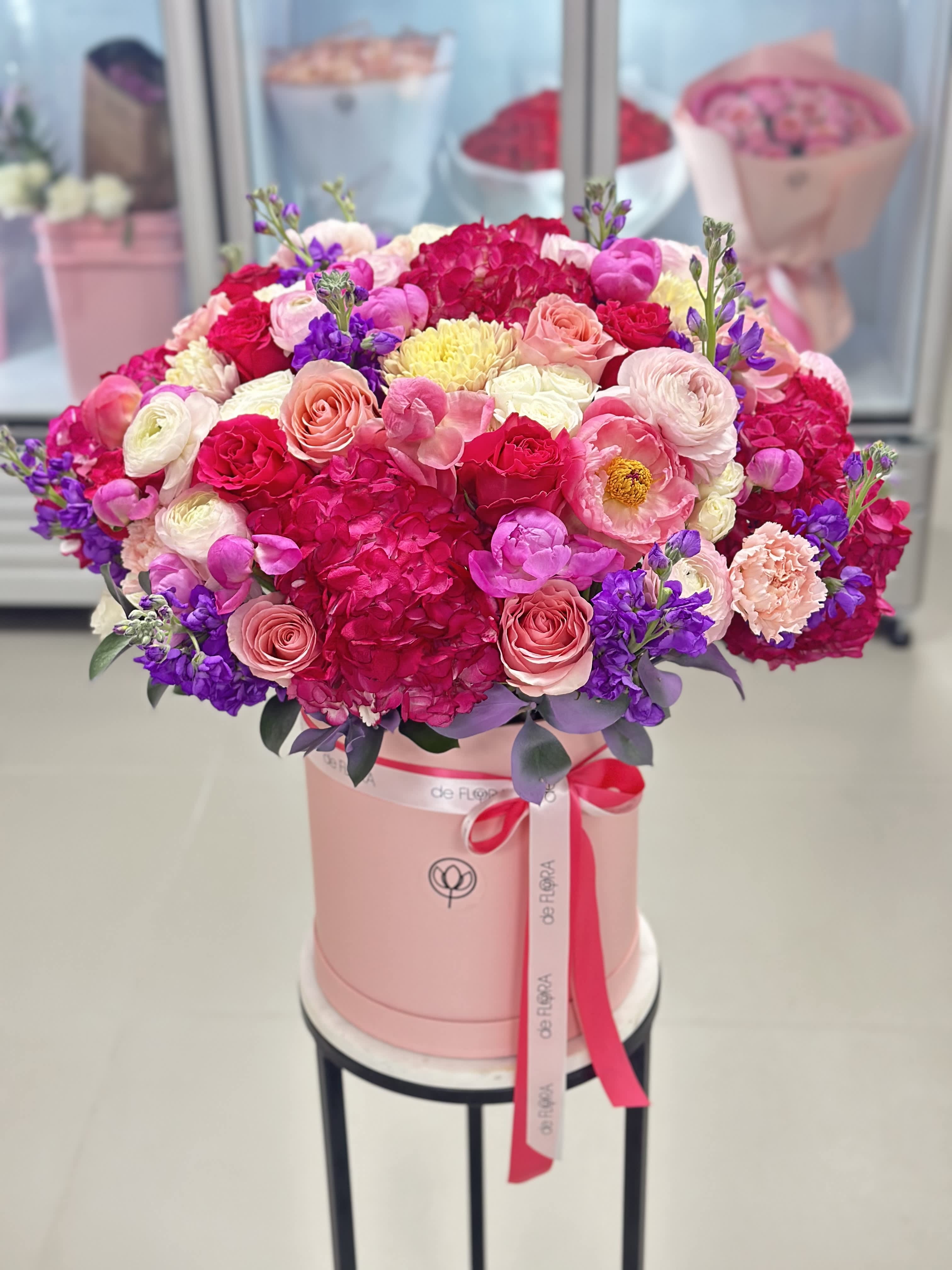 XXL bright box - Colorful flower box with hydrangeas, peonies, roses, stocks and other flowers 