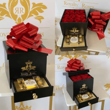 Box Pave 20x20 Roses - Ferrero Box Pave 20x20 Roses - Ferrero - Surprise your special someone with this stunning box on a pave design featuring beautiful red roses and delectable Ferrero Rocher chocolates. A perfect gift to express your love!
