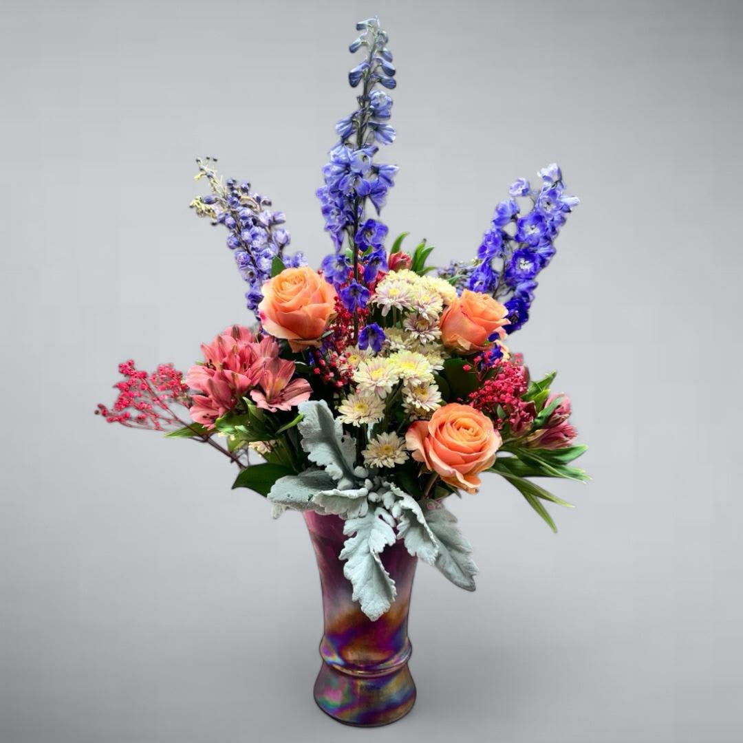 Eternal love - An attractive floral arrangement for all occasions