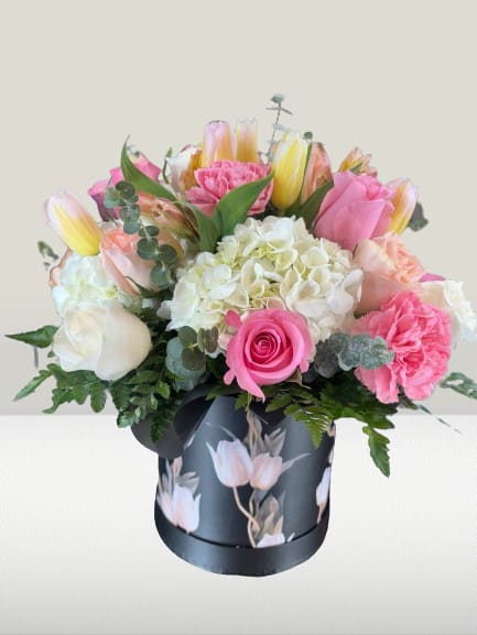 Pink beautiful arrangement Pink beautiful arrangement - This arrangement is perfect for showing how much you love and appreciate a person!. With light colors for sweet person