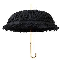 Boutique Francesca Collection Umbrellas- Black Boutique Francesca Collection Umbrellas- Black - The sturdy frame and reinforced ribs of the Soake Francesca umbrellas provide robust wind resistance, while the expansive canopy offers ample coverage from the rain. The automatic open mechanism is smooth and reliable, allowing for effortless deployment when needed. The ergonomic handle is designed for comfort, making it easy to carry for extended periods.