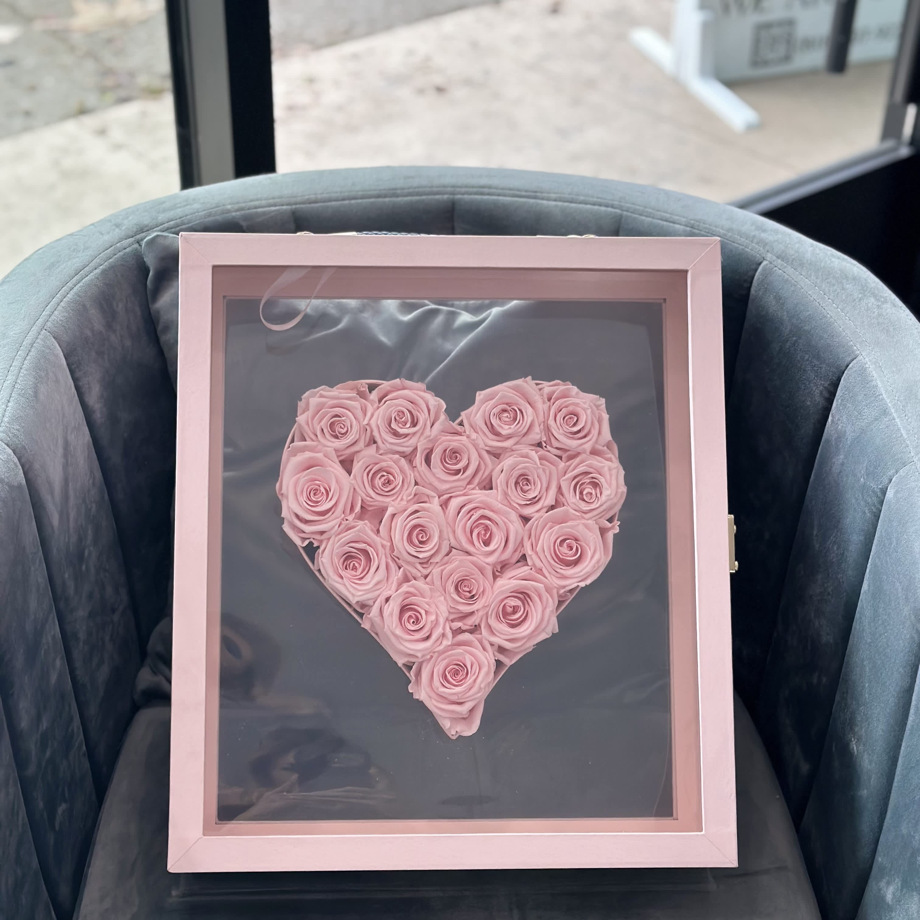 You Have My Heart (Eternal Light Pink) VD - Preserved light pink roses in a heart suitcase box. Everyone will adore this box, making it a stunning gift for any occasion.  Preserved roses last over one year, no care needed.