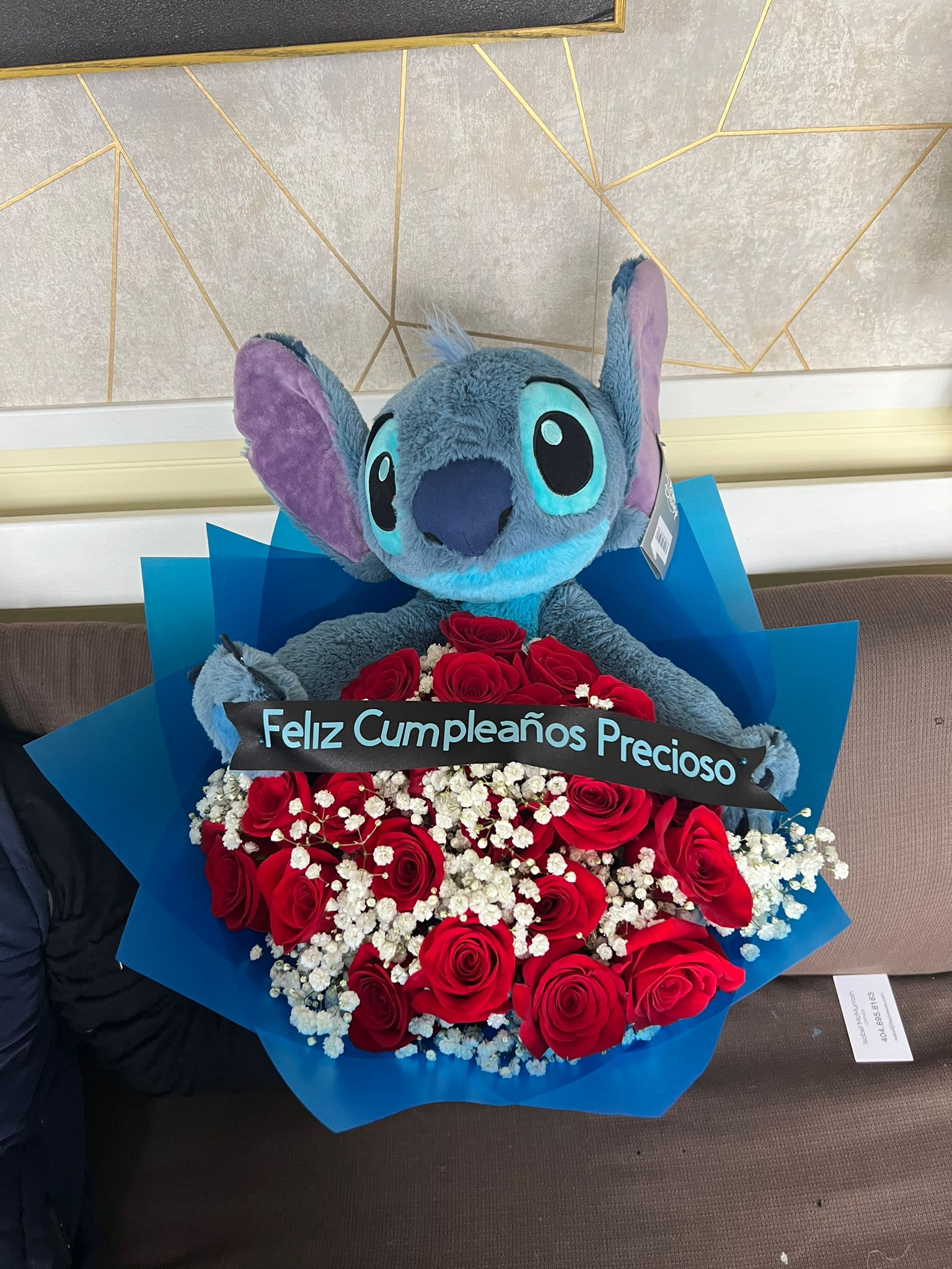 stitch ramo - arreglo elaborado con muñeco de stitch con banda personalizada