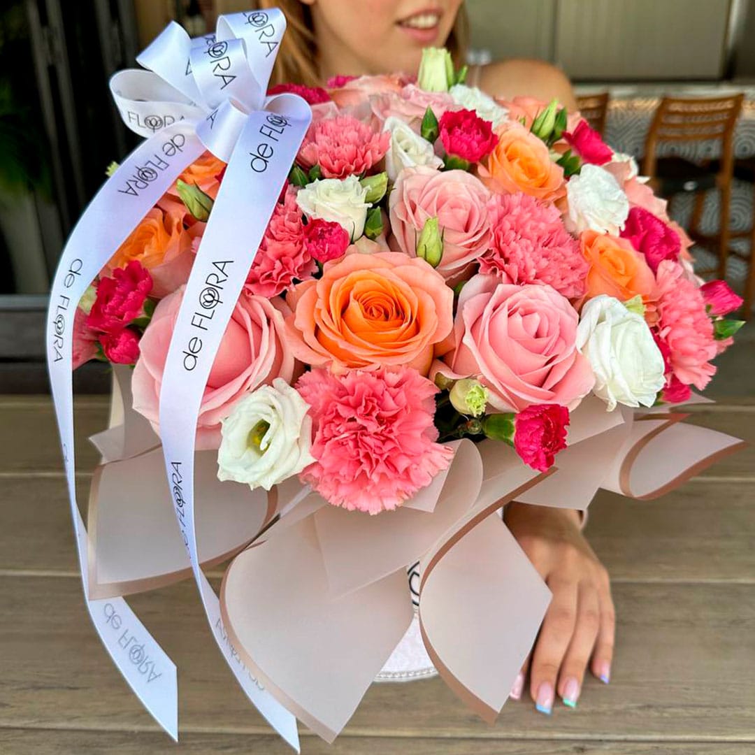 French Flower Box Petit - Mix of roses, carnations, eustoma and other pretty flowers. Small size box (height with flowers) 14'-15' (35-38 cm) 