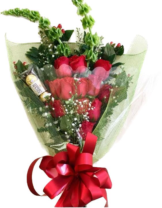 Passion  - Hand floral arrangement of 12 roses, wrapped in decorative paper