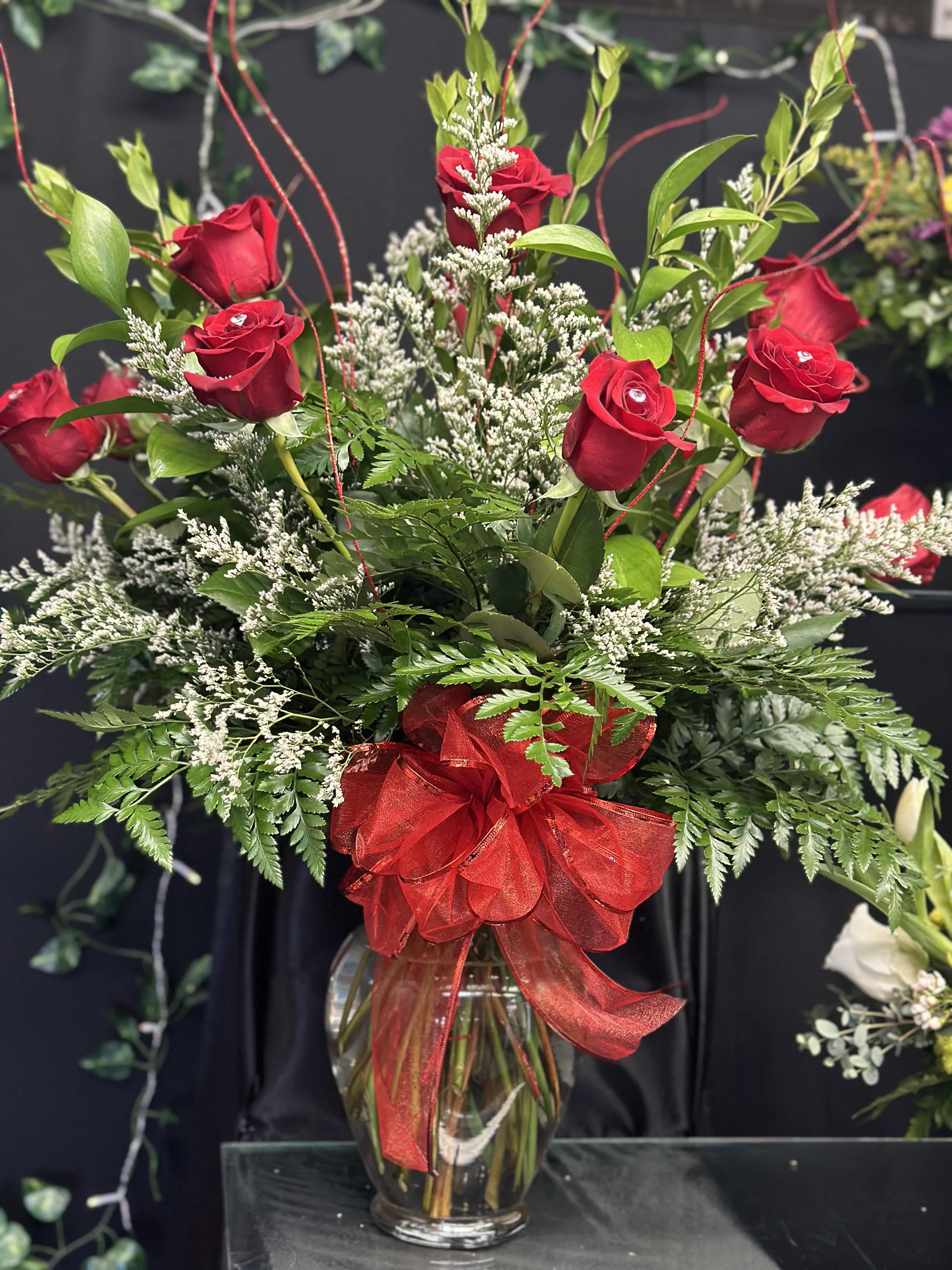 fancy dozen roses fancy dozen roses - red roses with diamonds