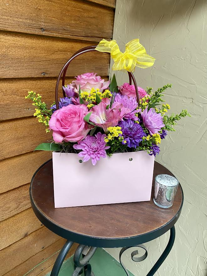 Beautiful Blooms Beautiful Blooms - The most Beautiful Blooms in an adorable waterproof purse style bag - The bag is the vase! Always DESIGNER'S CHOICE ON FLOWER SELECTION.