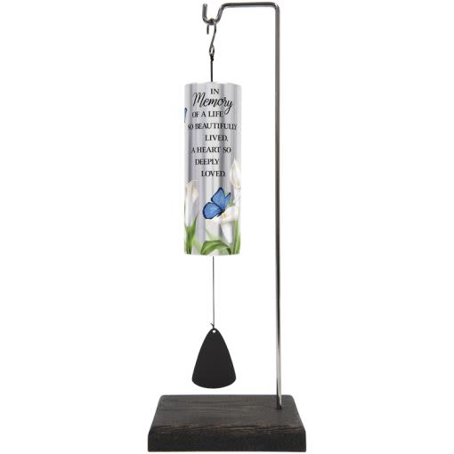 "In memory" mini cylinder sonnet with stand "In memory" mini cylinder sonnet with stand - 12 1/2" Mini Cylinder Sonnets offers the perfect gift in memory of your loved one to send to memorial service! Stand measures 15" L x 5 1/8" W x 4" D L: 12.5" DIA: 2"
