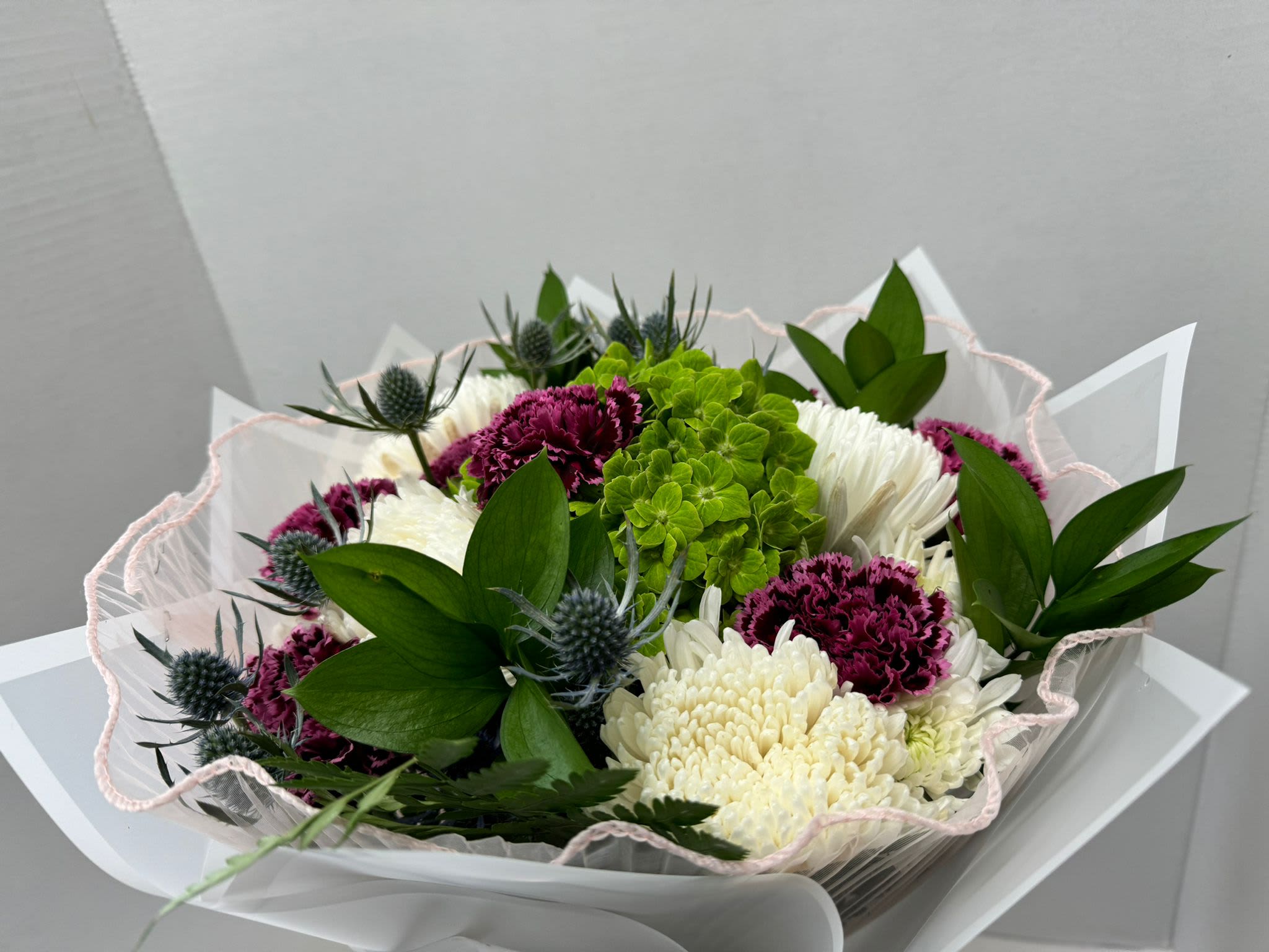  Bouquet Of Chrysanthemums - If you are looking for something different, this bouquet with chrysanthemums, carnations and hydrangeas is perfect. The size can vary if you wish and the color too (vase not  included)