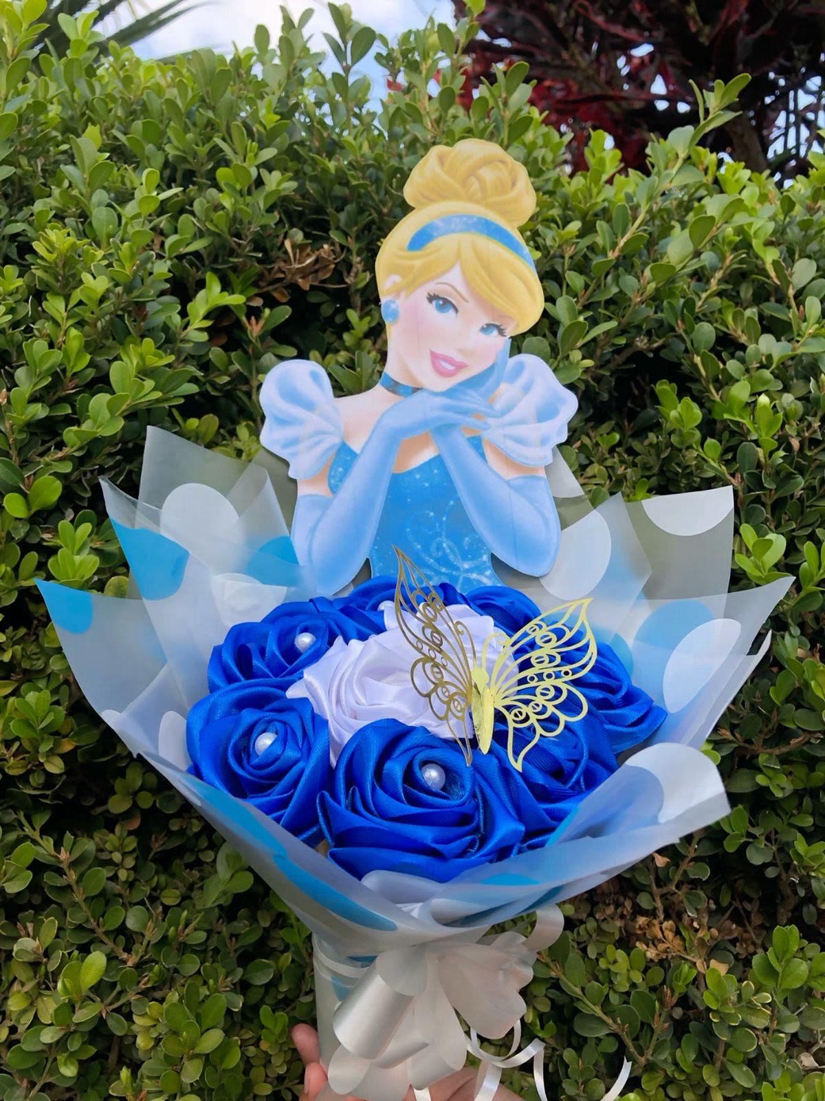 ramos de listones personalizados - flores elaborados en cinta saten con flores y caricaturas