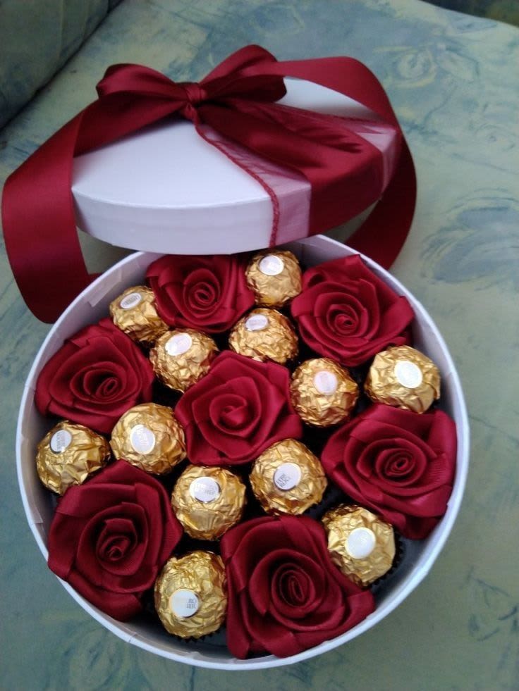 caja CHOCOROSAS - CAJA DE ROSAS CHOCOLATES