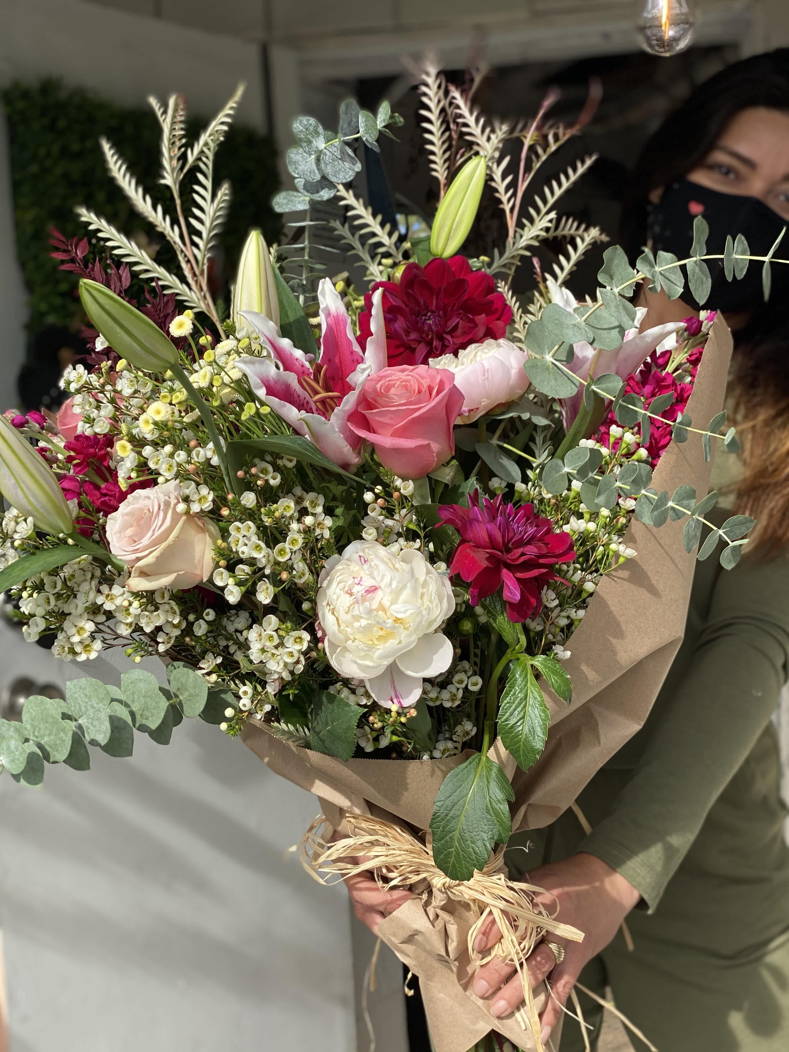 Gorgeous Lux Valentine's Day Gorgeous Lux Valentine's Day - Want a grand gesture? Grab the "Gorgeous Lux" a mixed bouquet with every beautiful bloom you can imagine.