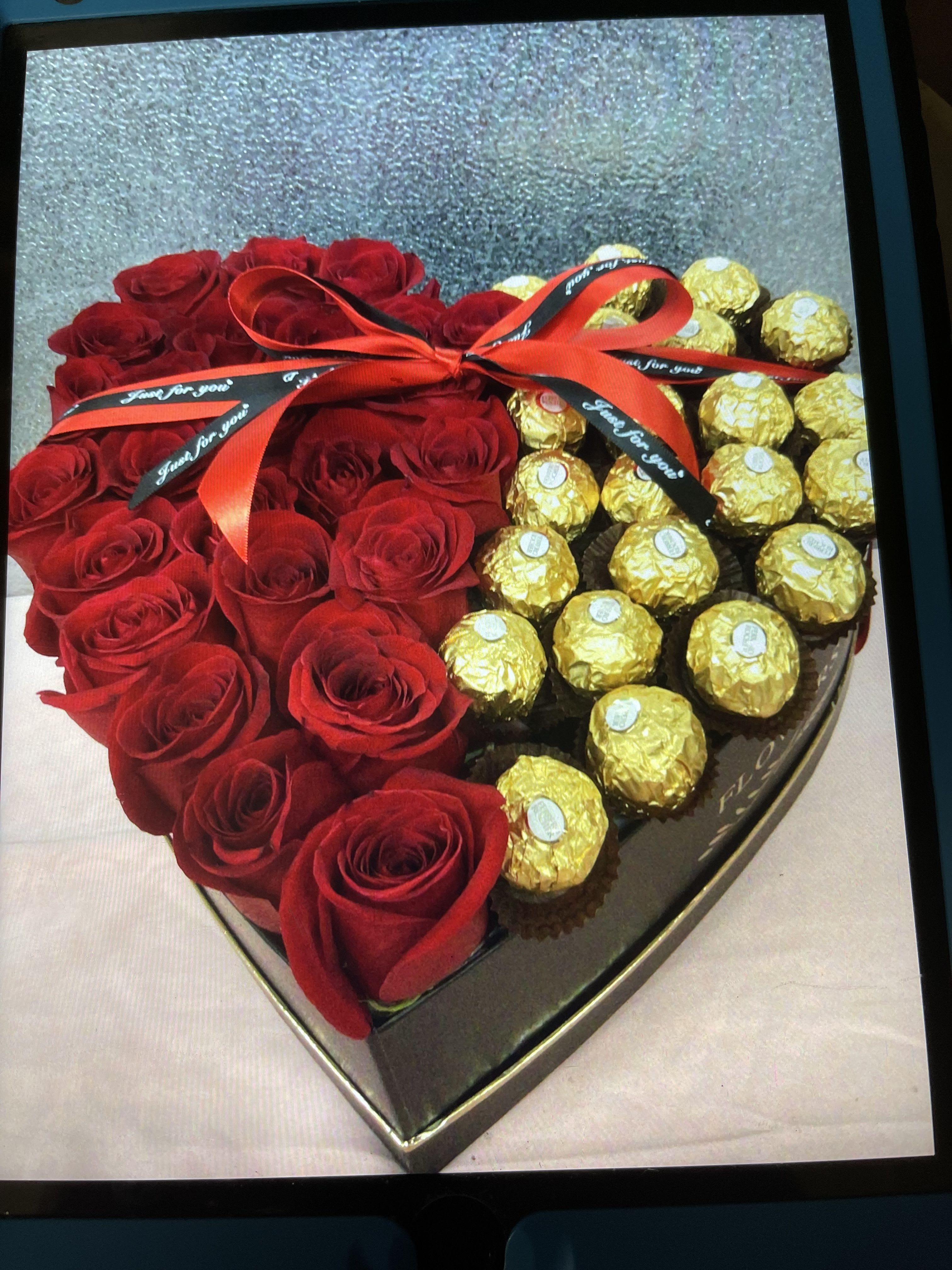 Chocolate Heart Chocolate Heart - A heart box with 24 red roses and chocolates
