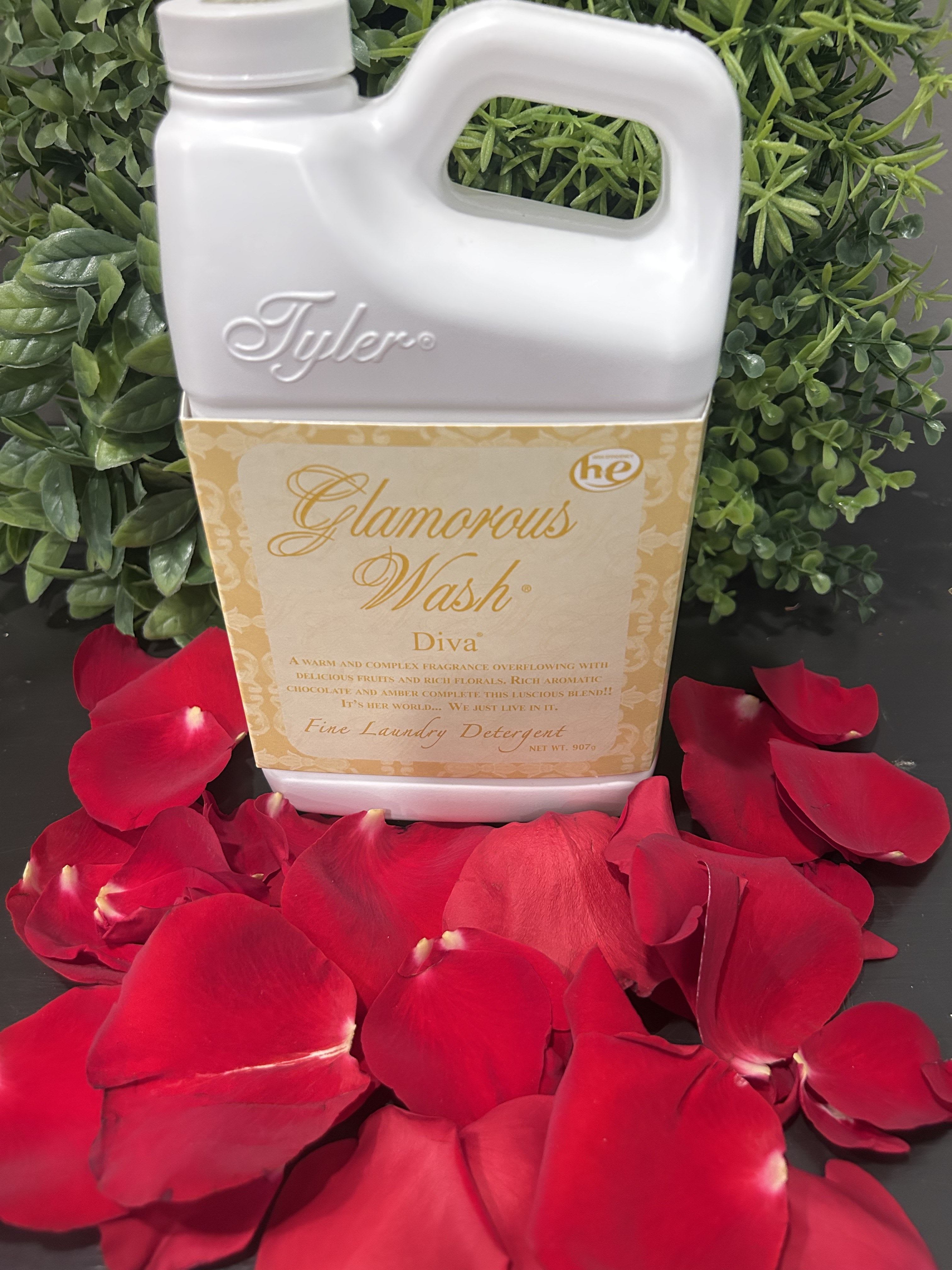 Tyler Fine Laundry Detergent (1 Gallon) DIVA -  Diva by Tyler Laundry Detergent is known for its signature fragrance, It's a blend of fruits like berries and peaches mixed with rich florals like jasmine, rose, and patchouli. The result is this decadent, almost perfumed scent that’s bold, sweet, and sophisticated. It’s definitely a fragrance that leaves a lasting impression!