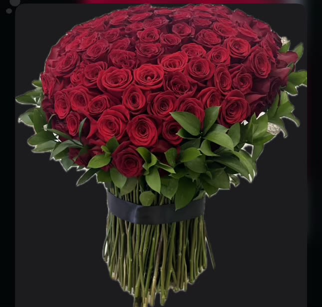 Eternal Love Eternal Love - Eternal Love: A Stunning 150 Red Roses Bouquet Make an unforgettable statement with Eternal Love, a breathtaking arrangement of 100 velvety red roses, carefully tied into a lush, symmetrical bouquet. Each rose symbolizes passion, devotion, and the timeless bond shared between two hearts. Arranged with premium greenery to enhance its elegance, this bouquet is the epitome of sophistication and romance. Perfect for anniversaries, proposals, or any grand gesture, Eternal Love is more than a gift—it’s a testament to the depth of your feelings. Features: • 150 premium, long-stem red roses. • Expertly hand-tied with fresh greenery accents. • A luxurious ribbon wrap for an elegant finishing touch. • Perfect for expressing love, admiration, or gratitude. Show someone how deeply they mean to you with the unparalleled beauty of Eternal Love.