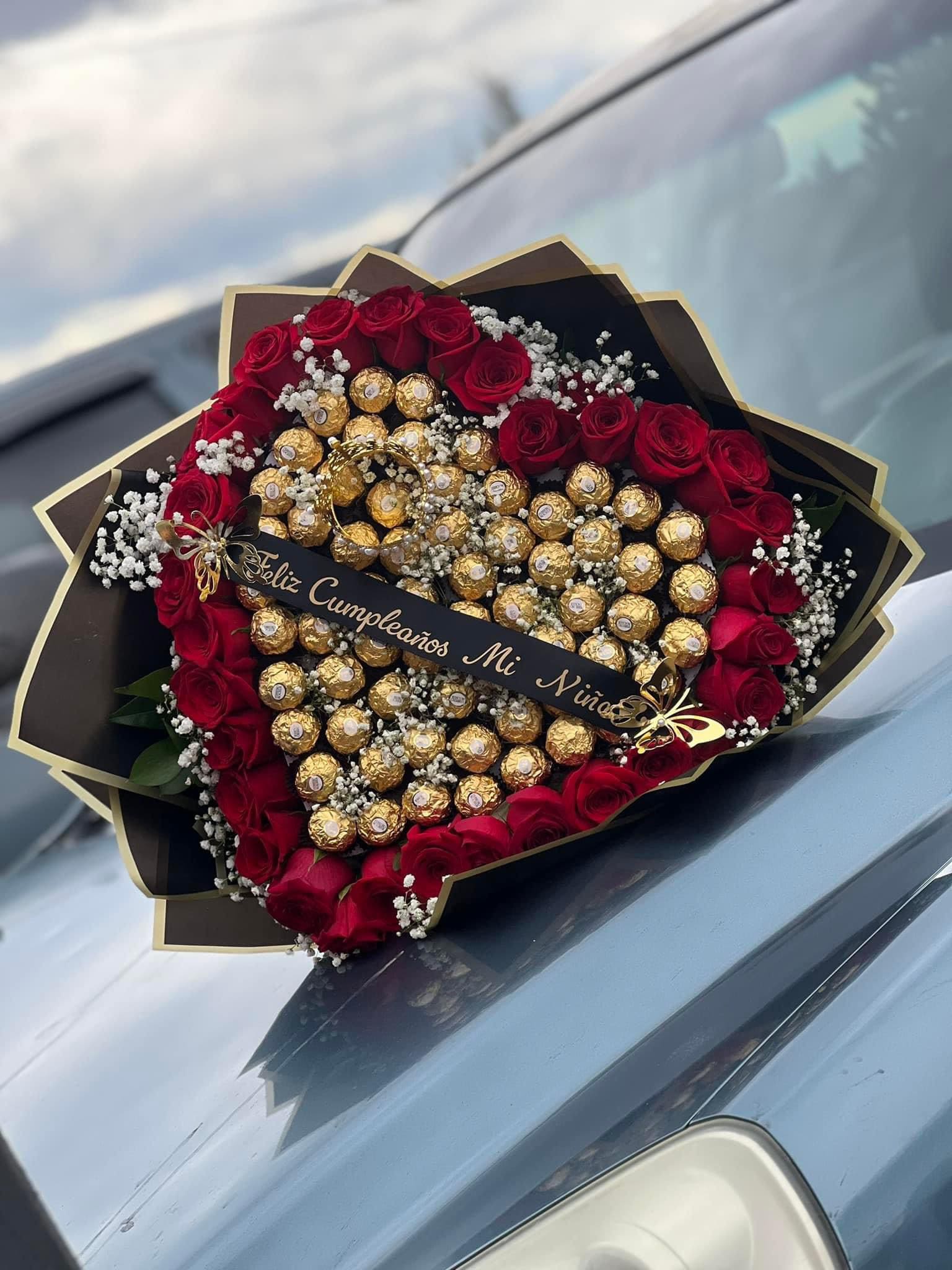 choco corazon - chocolates y rosas 33  unidades