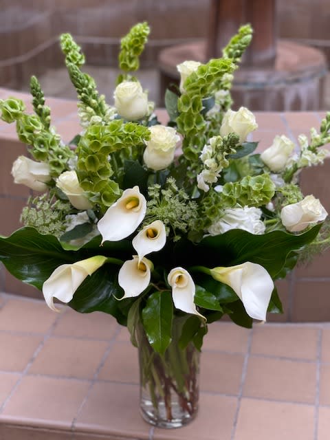 Moments of beauty  - Classy elegant for any occasion.  