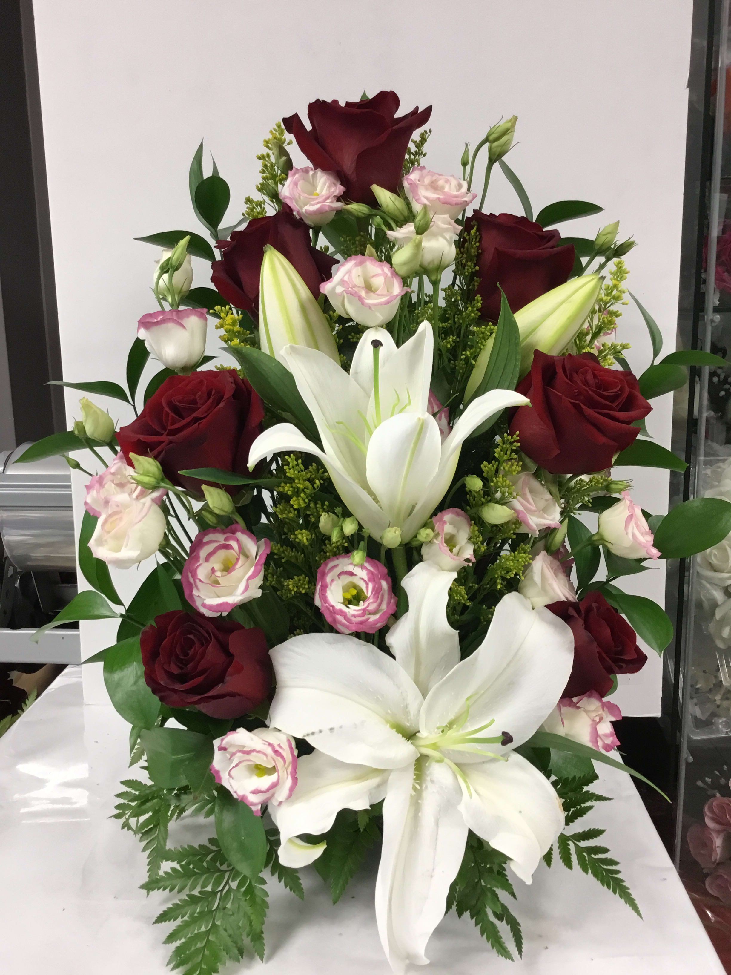 【Lilly.rose様リクエスト】945 微塵唐草7尺輪花皿他4点おまとめにて Rose with Lilies by Flowers & Tulips