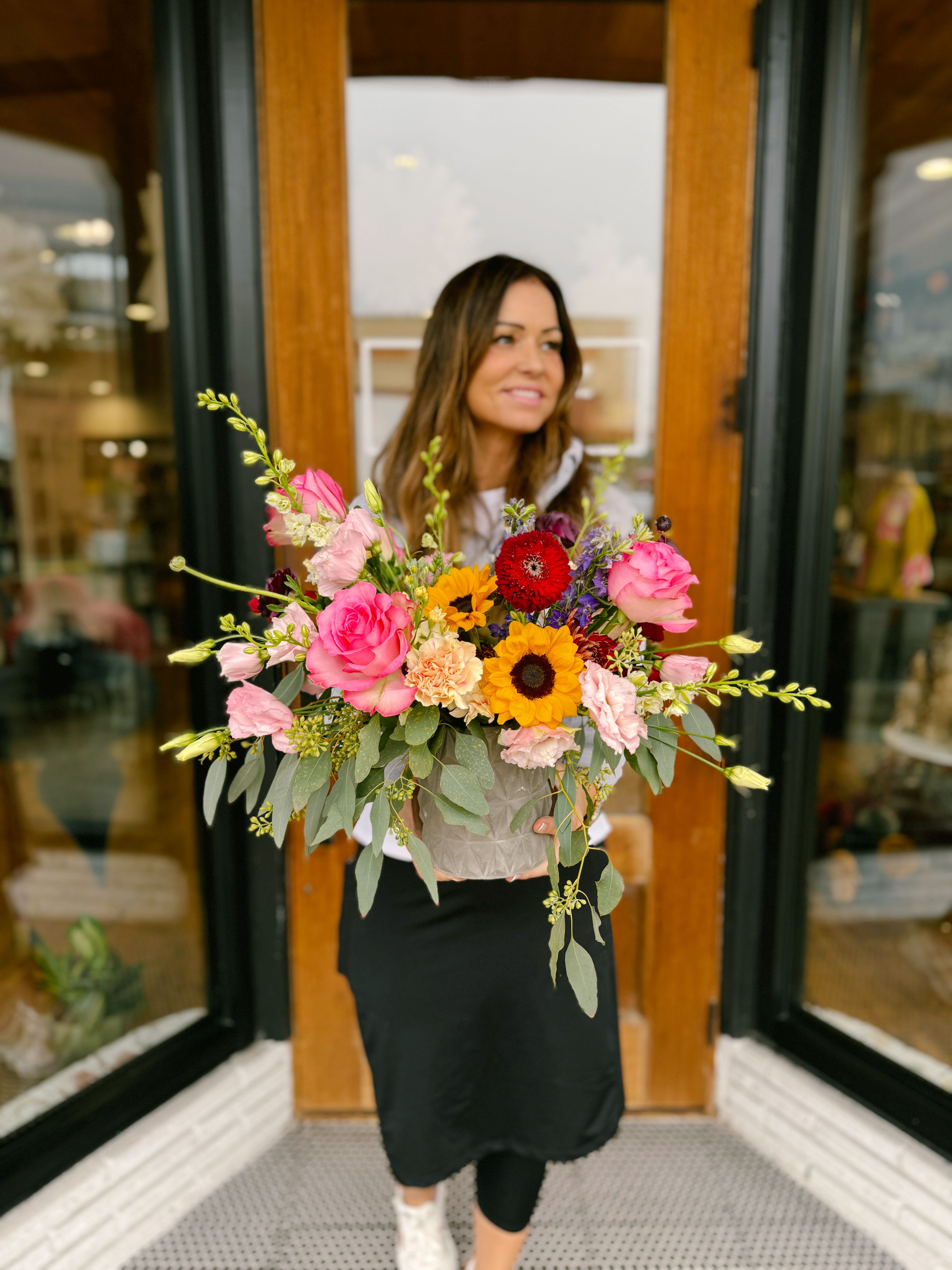 Garden Party - This arrangement is uniquely crafted with bright and fresh florals. Arrangement and vase may vary depending on product availability.