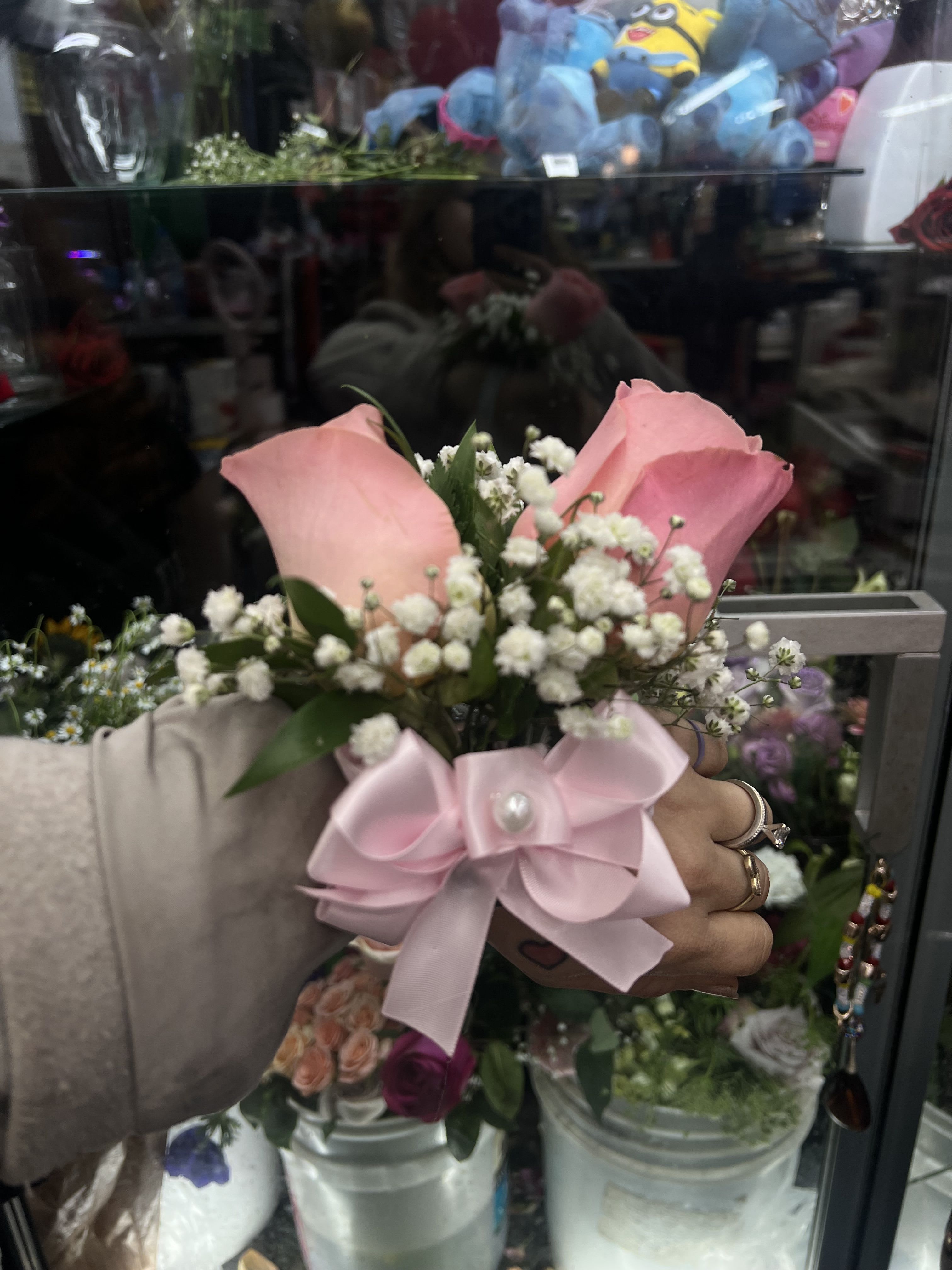 Hermosa wrist corsage  - It’s 2 roses wrist corsage . Sometimes we have a different shade of pink . But we will do our best to match this shade . 