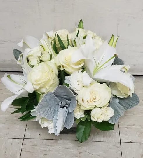 [TT-ARR176]  WHITE CENTERPIECE IN CLEAR GLASS CUBE - WHITE CENTERPIECE IN CLEAR GLASS CUBE VASE BY TWIN TOWERS FLORIST IN ARLINGTON VA