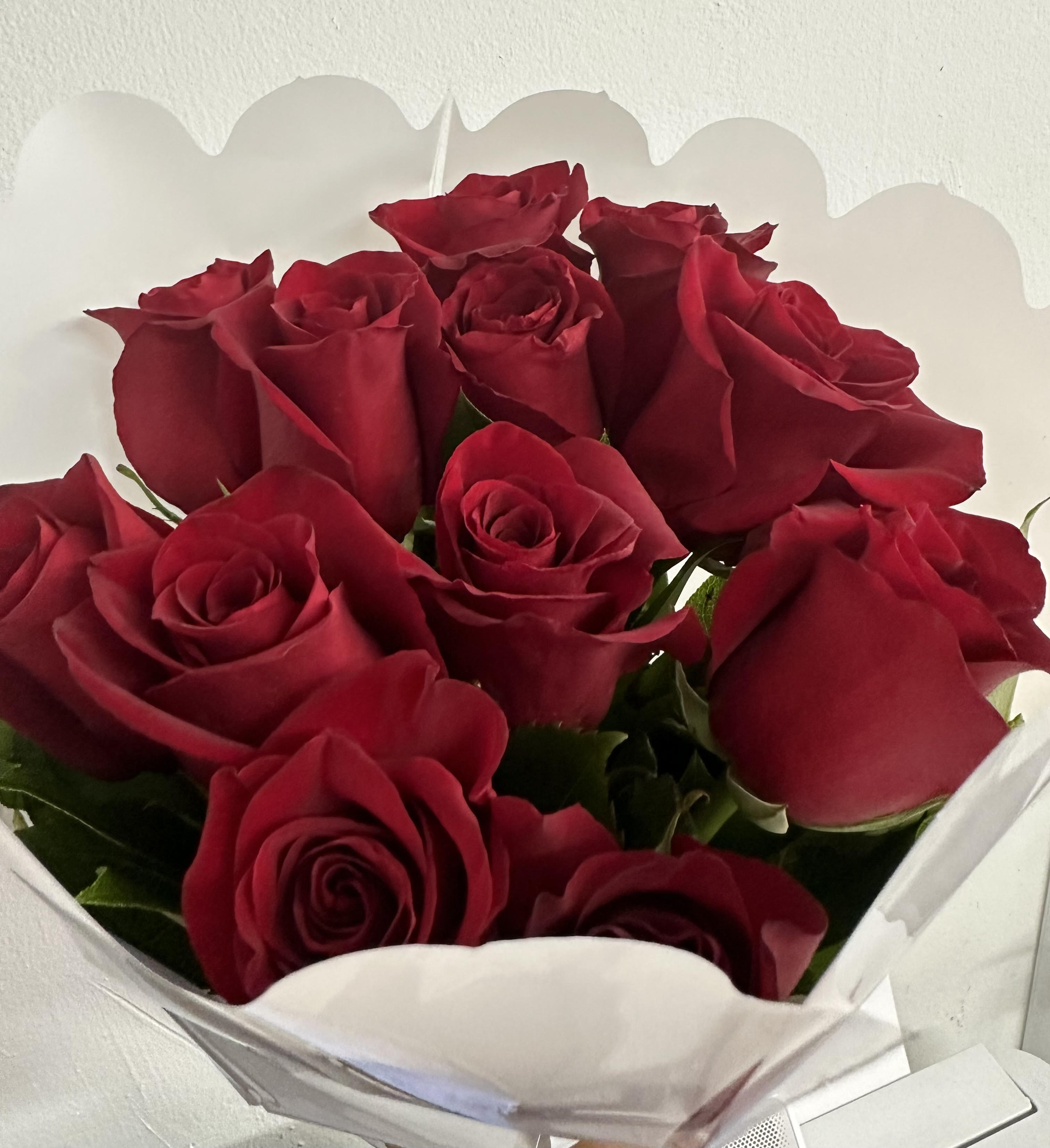 Pretty Red Pretty Red - 12 Red Roses Bouquet