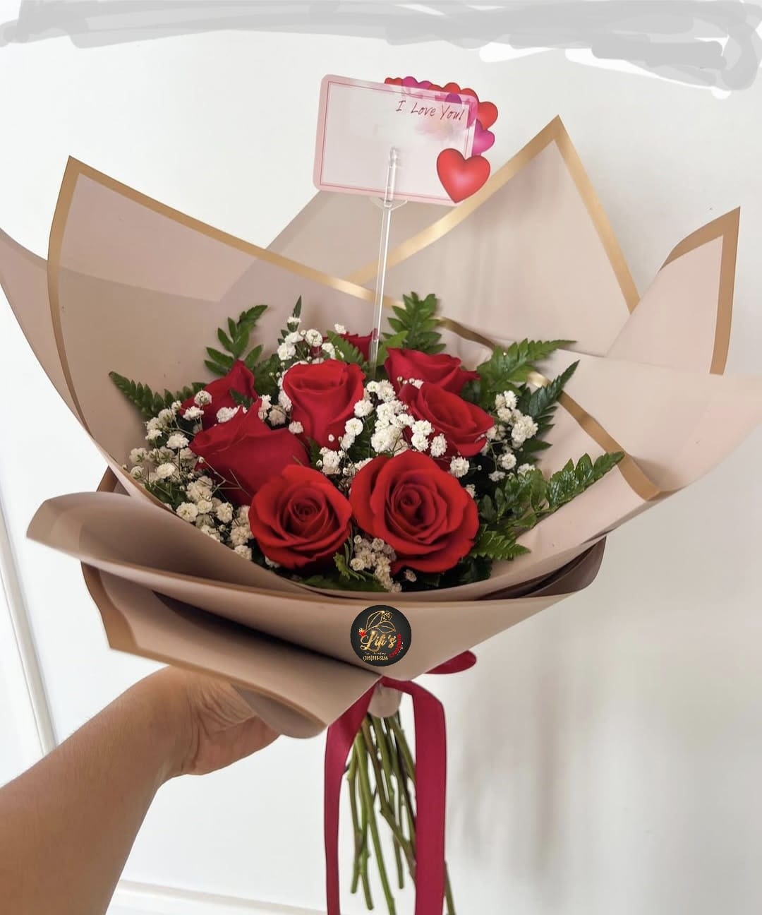 Mino buchon Mino buchon - Beautiful mini rose bouchon in beautiful Korean paper with its decorative bow, perfect for any occasion.