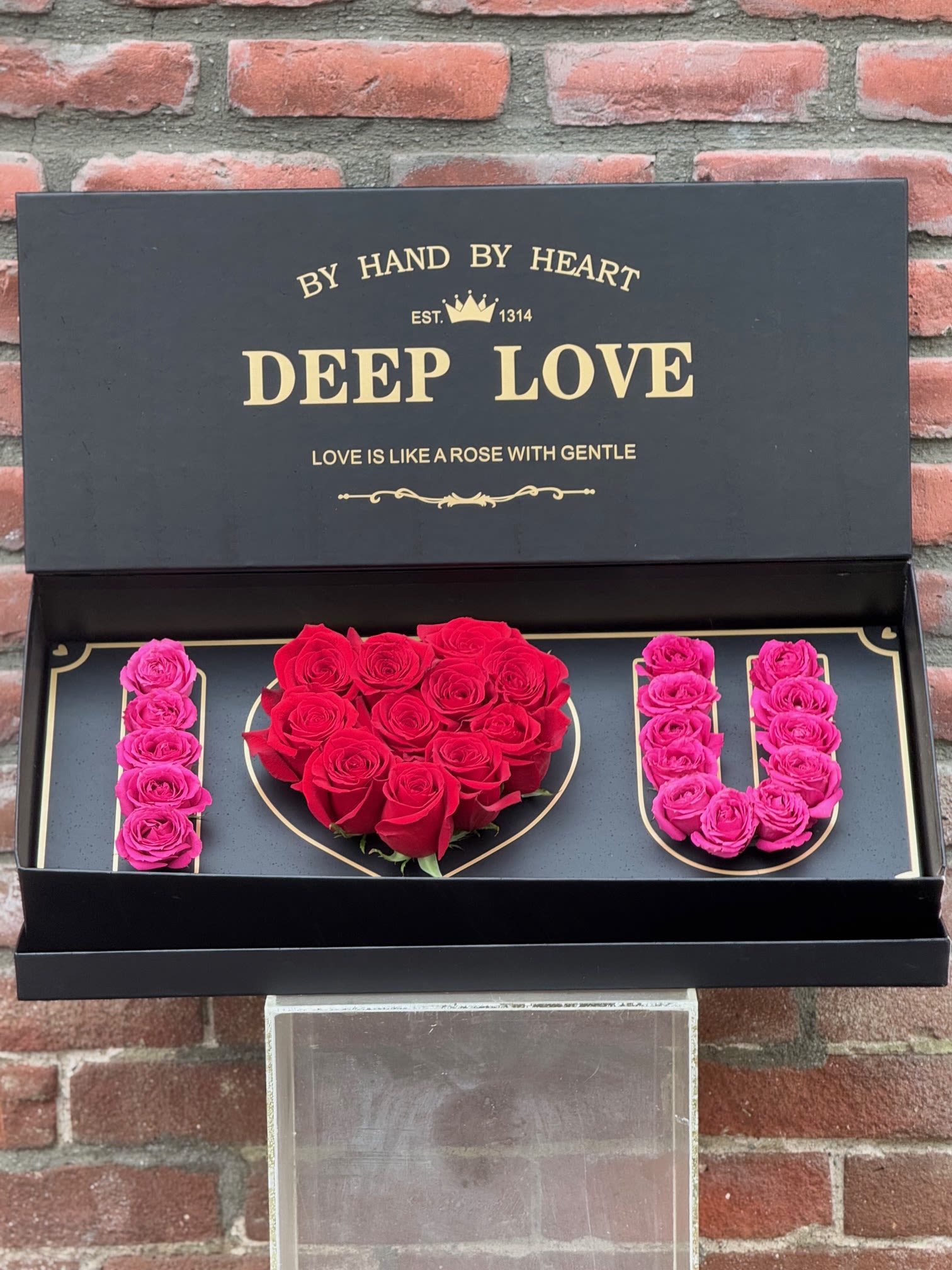 deep love box deep love box - a total i love you box of florals colors may be customized please notate specific color requests