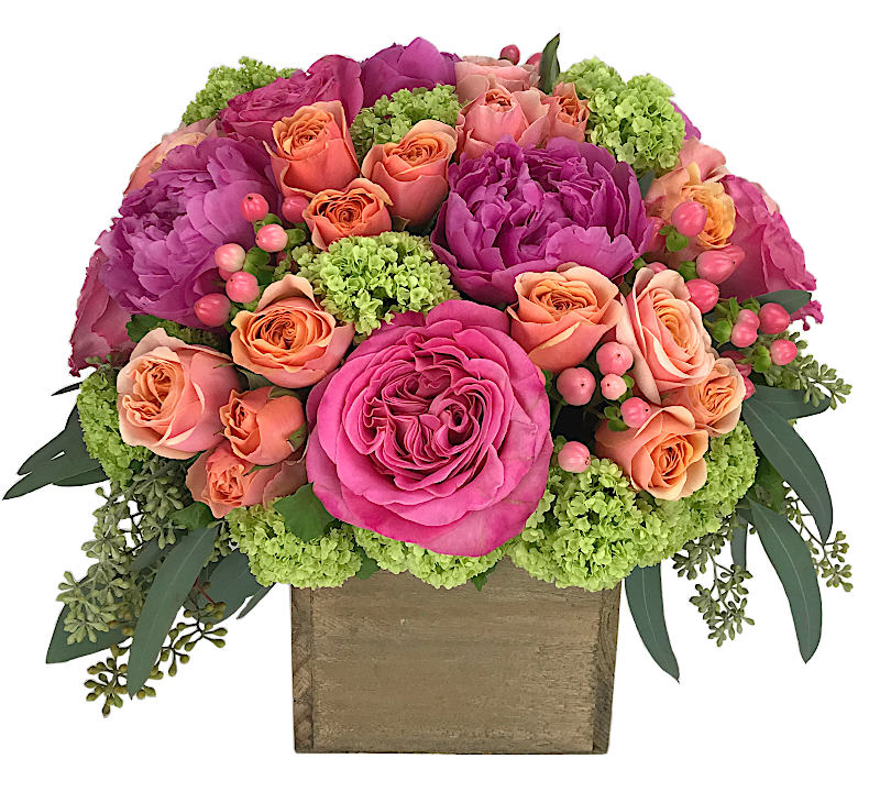 Amour Amour - Beautiful berry colors arranged in a wood box vase
