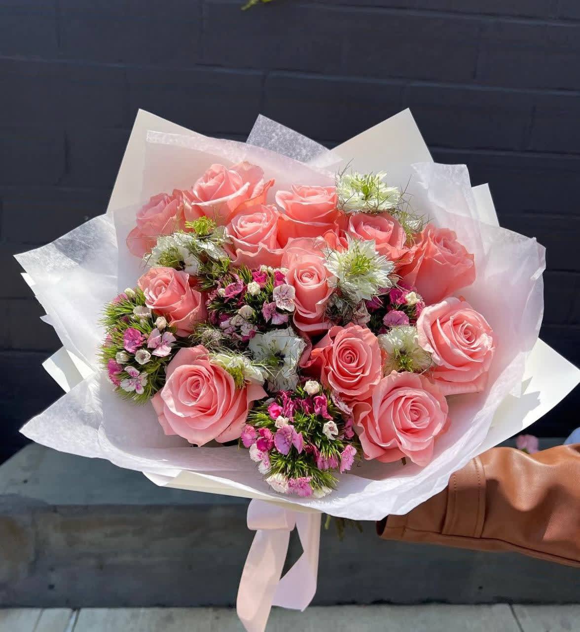 #21 Dark Pink Delight - Roses mix 
