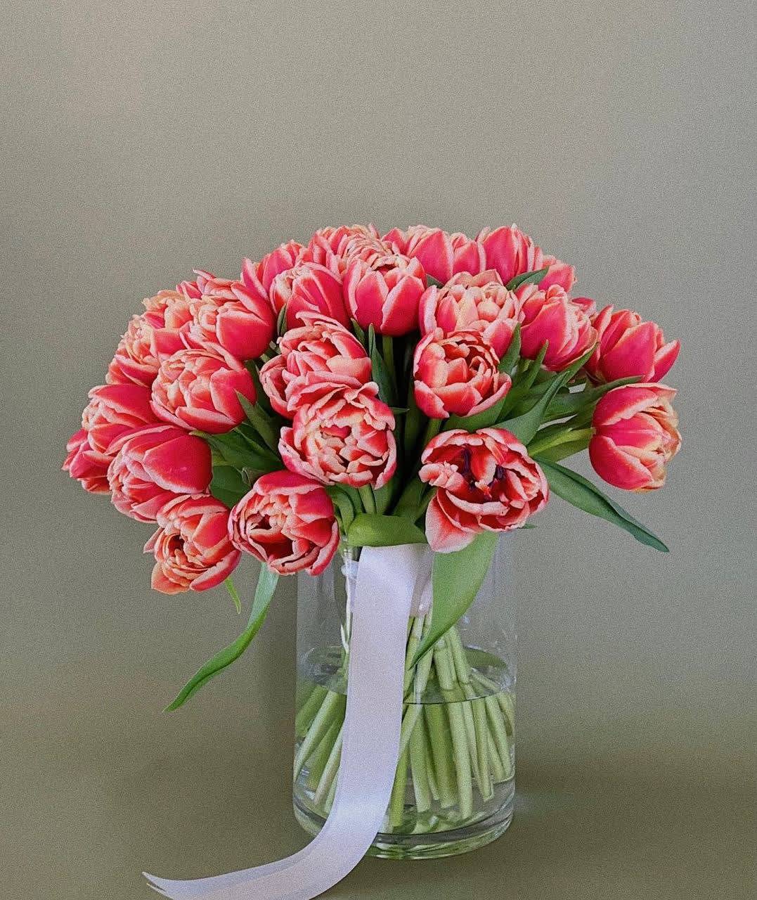 #26 Double Tulips in a Vase - Red Double Premium tulips